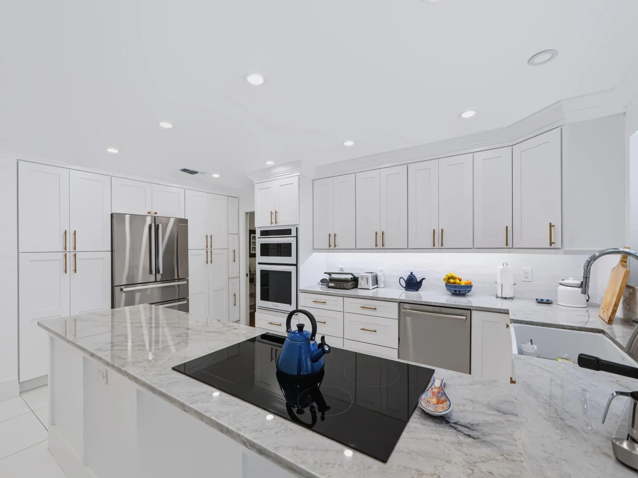 14 RIVERVIEW Drive