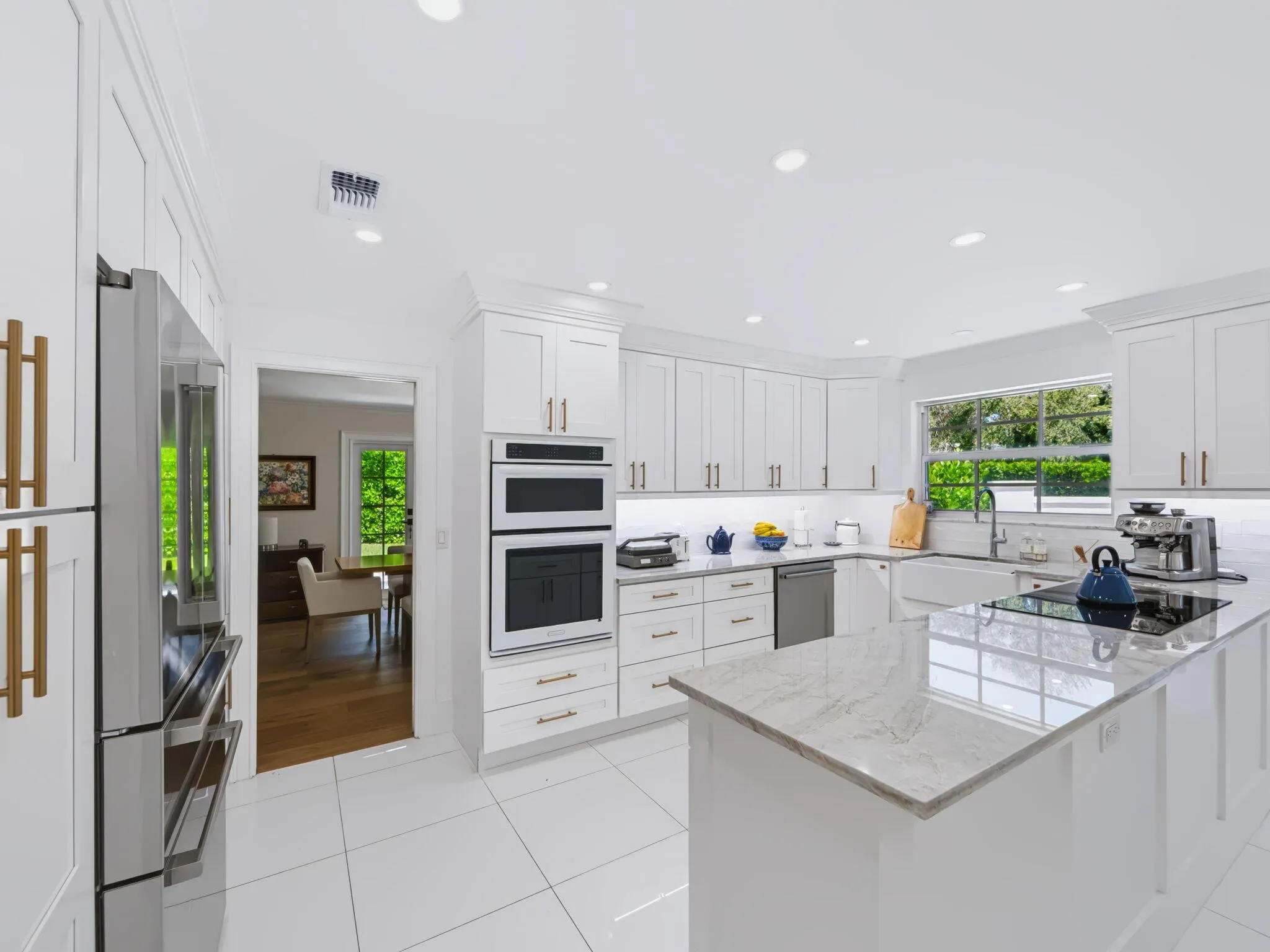14 RIVERVIEW Drive