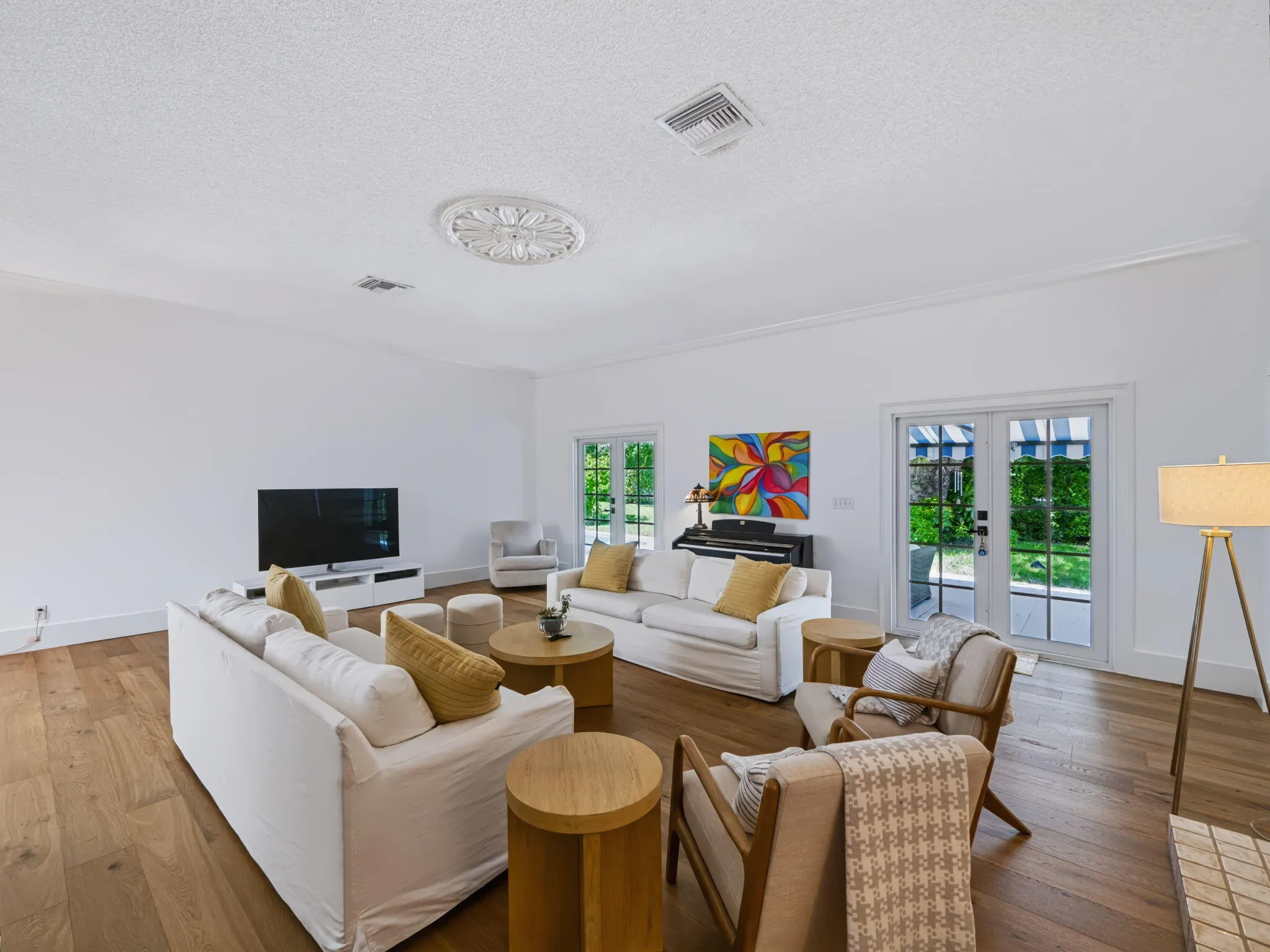 14 RIVERVIEW Drive
