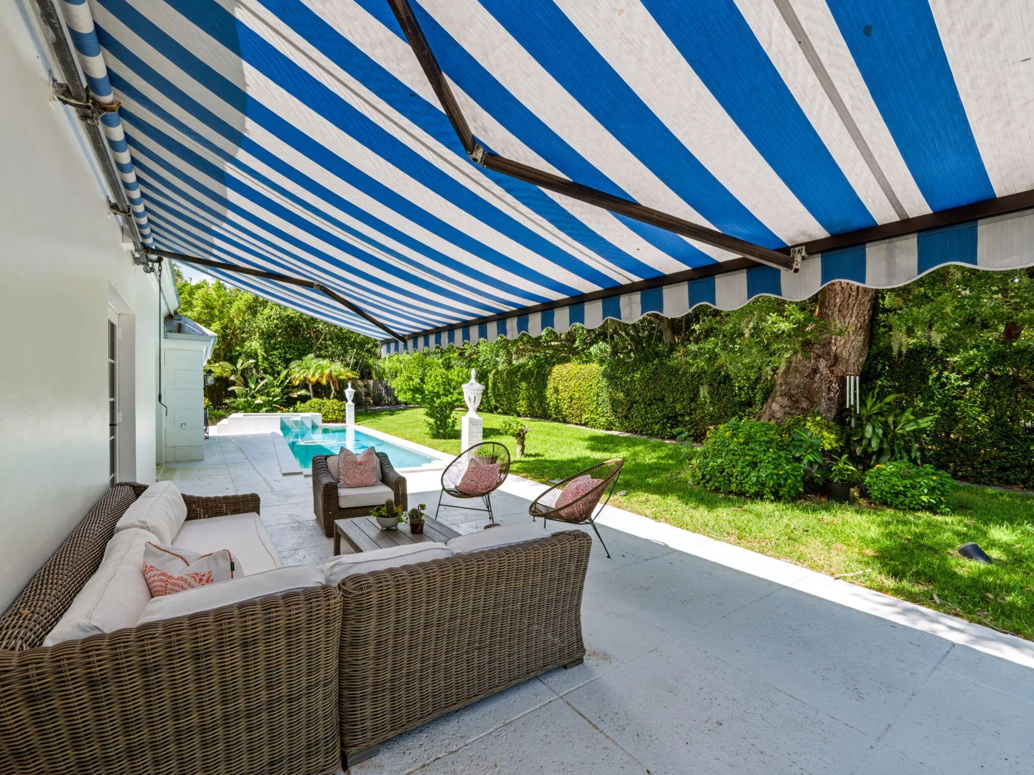 14 RIVERVIEW Drive