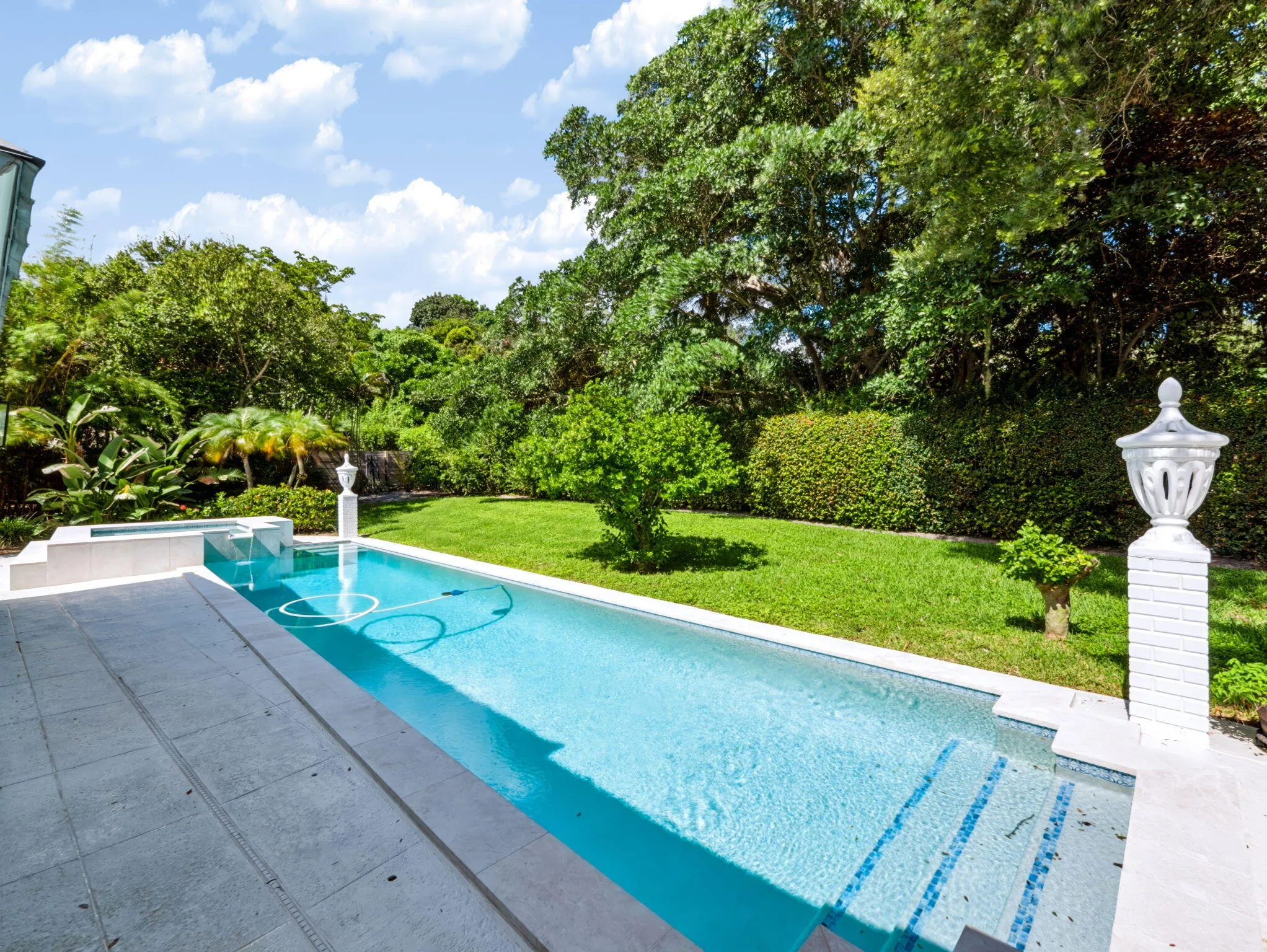 14 RIVERVIEW Drive