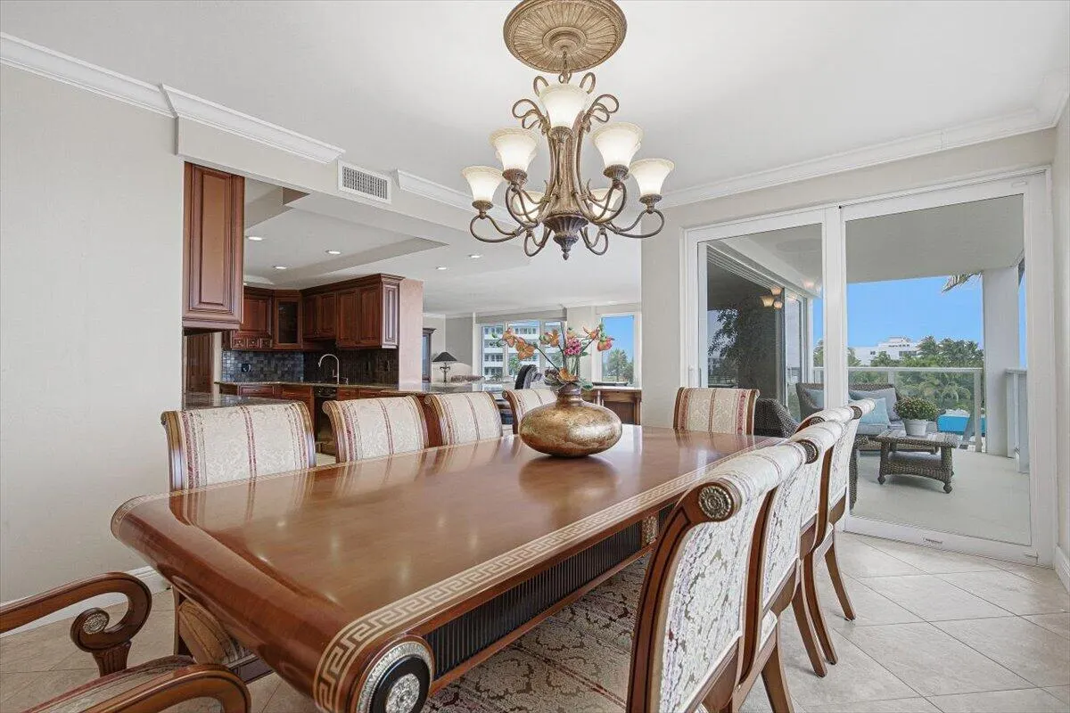 3900 N Ocean Drive #2D