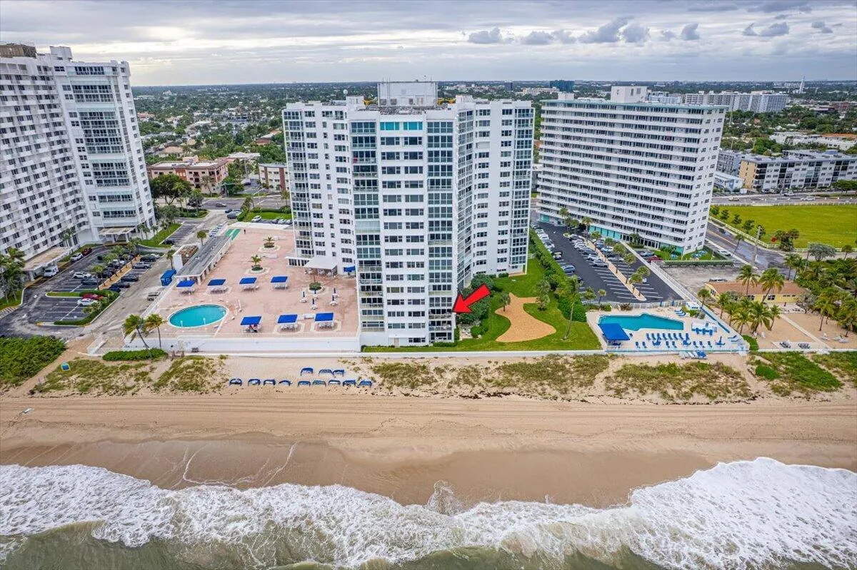 3900 N Ocean Drive #2D