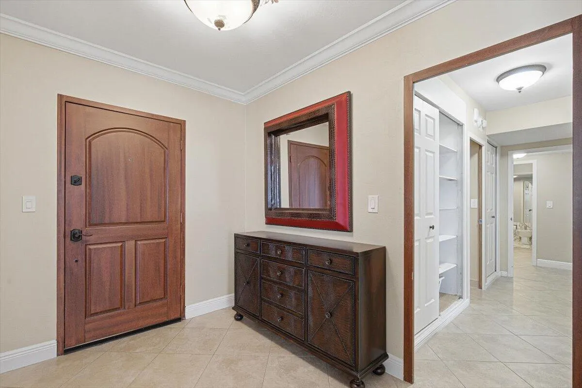 3900 N Ocean Drive #2D