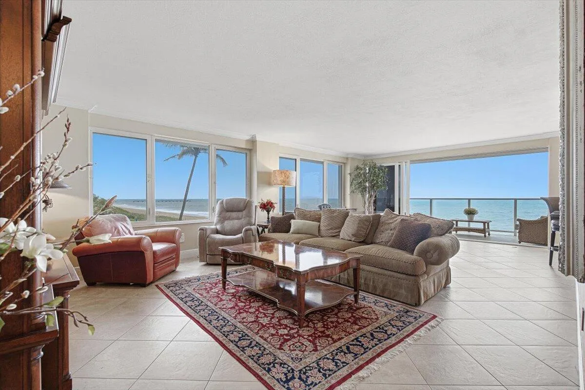 3900 N Ocean Drive #2D