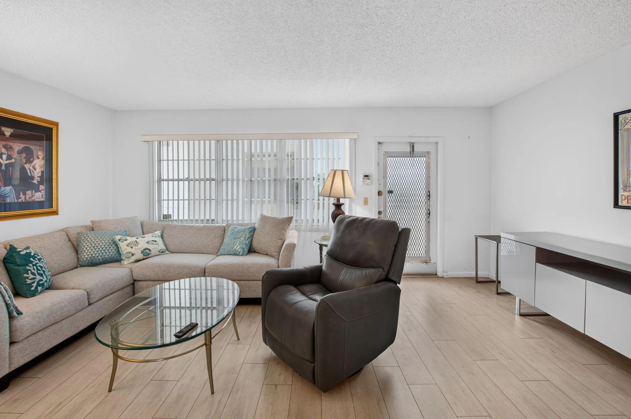 4071 CORNWALL D