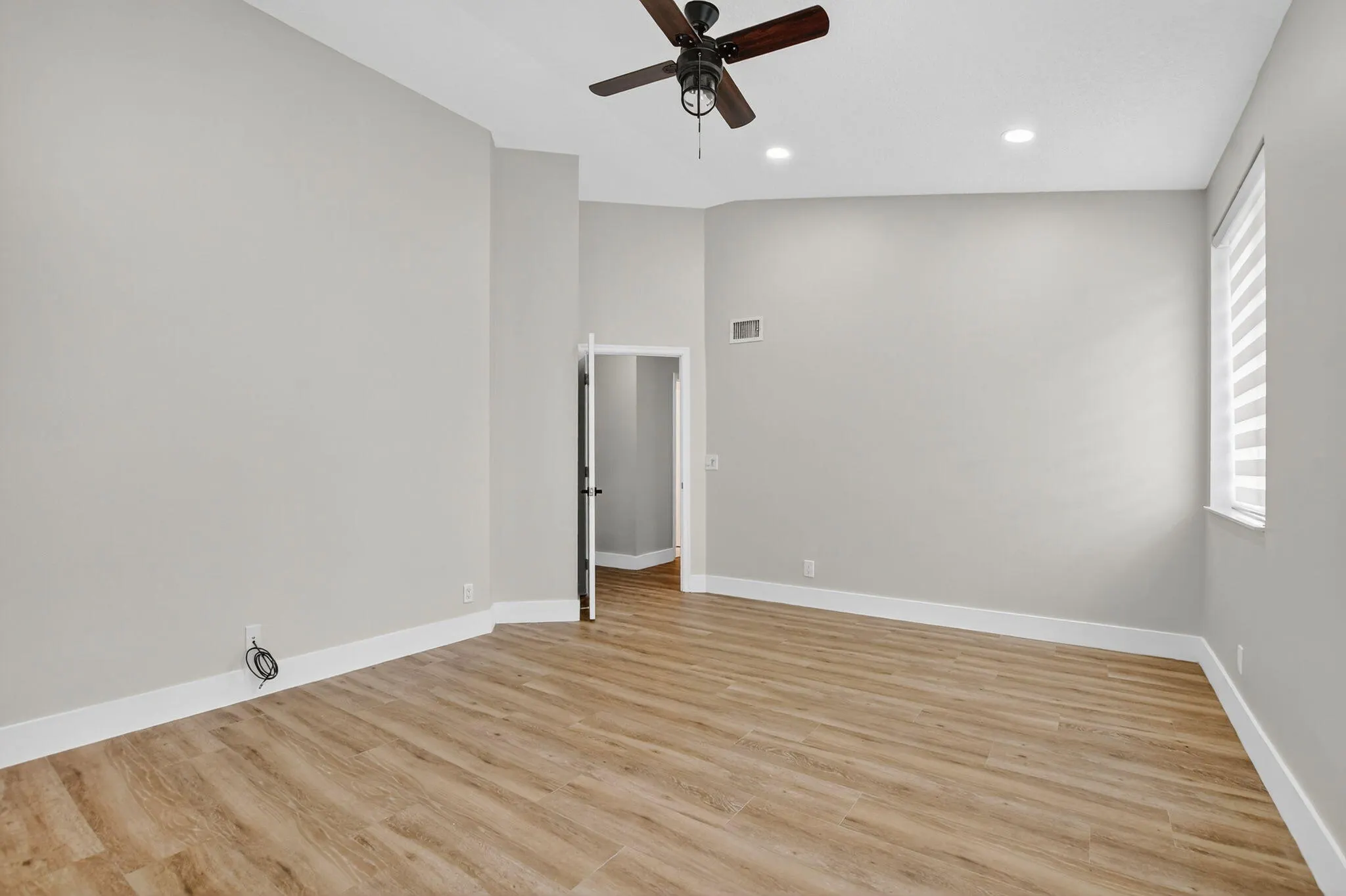 851 NW 42nd Place