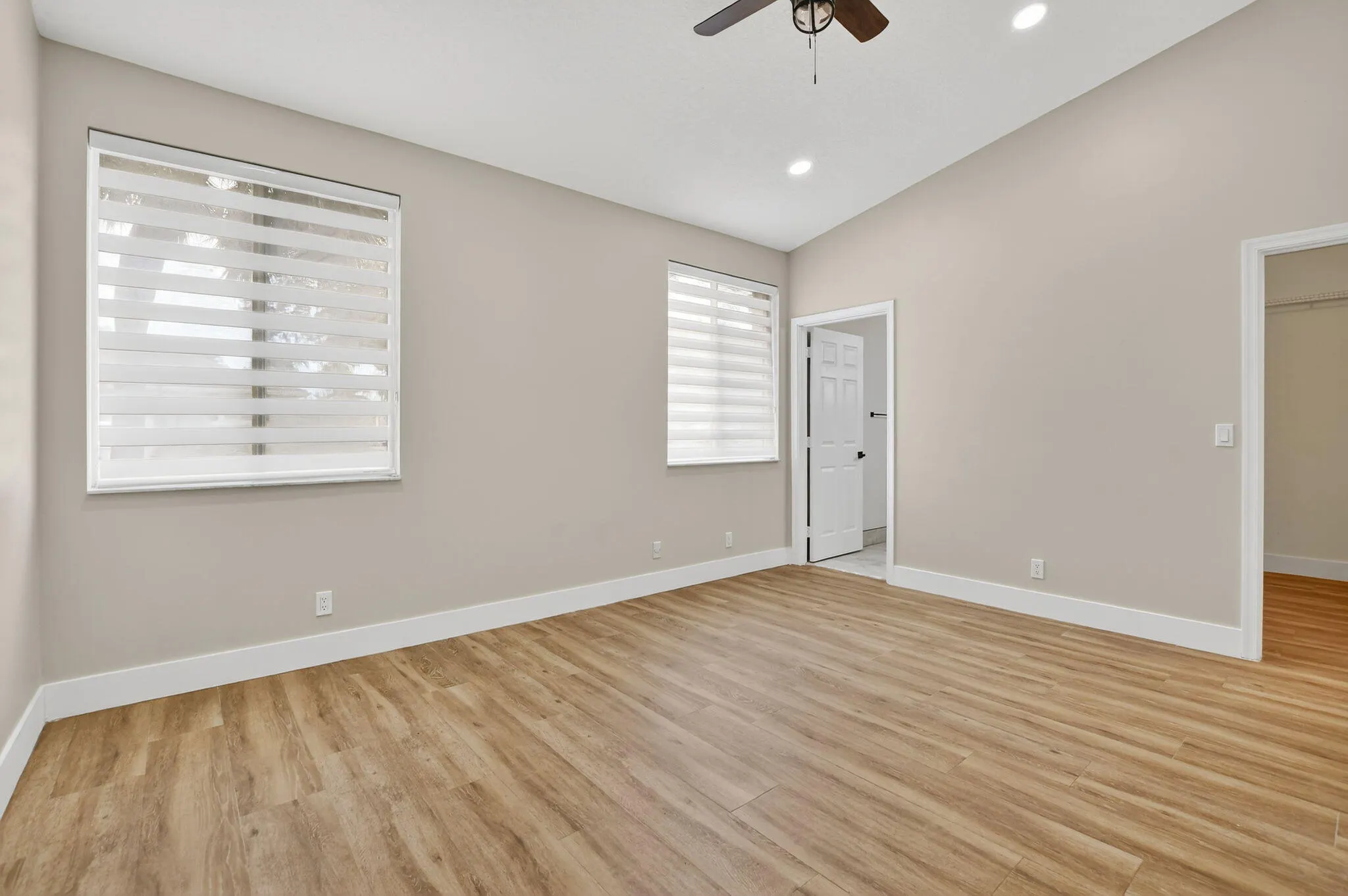 851 NW 42nd Place