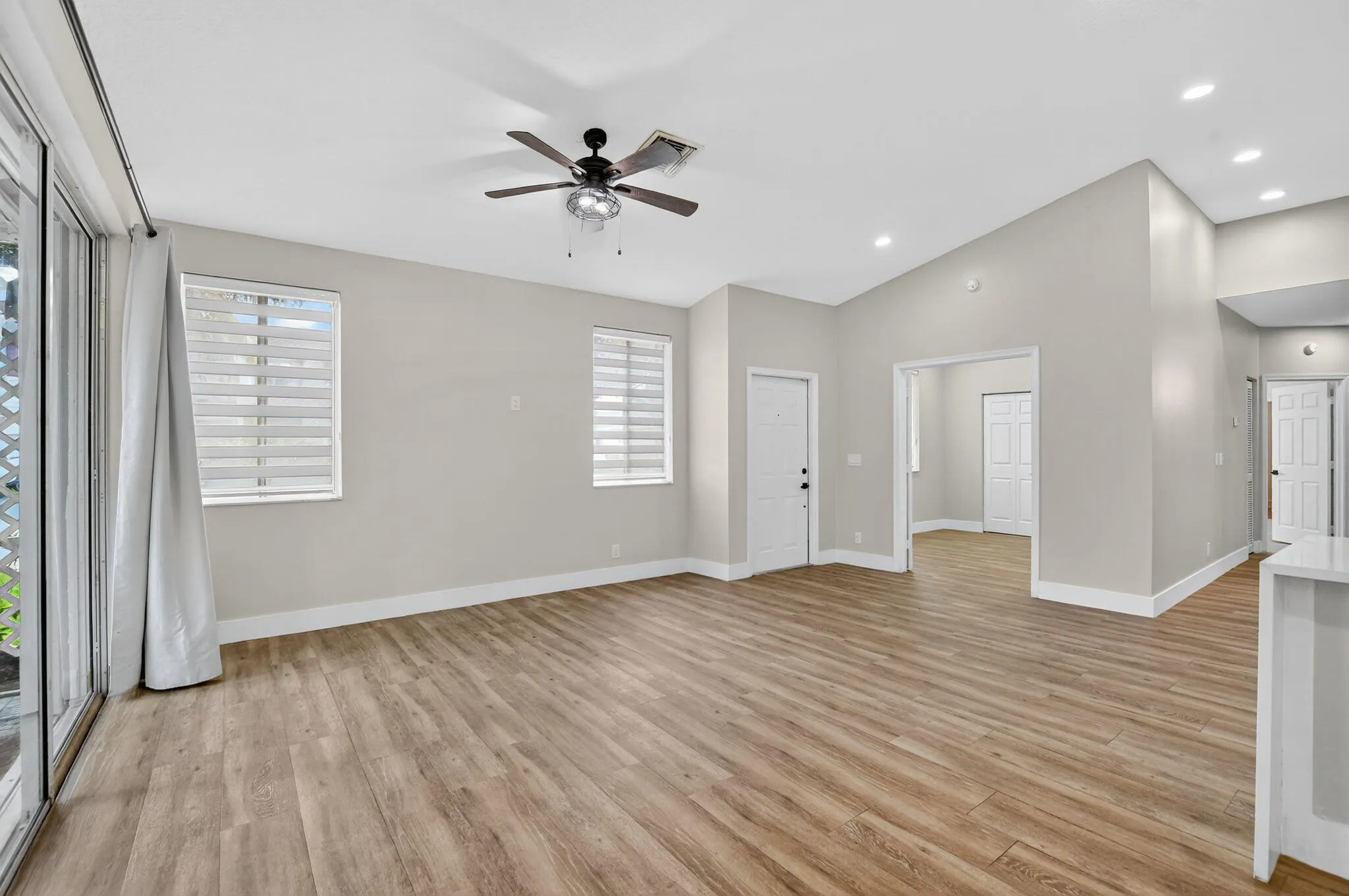 851 NW 42nd Place