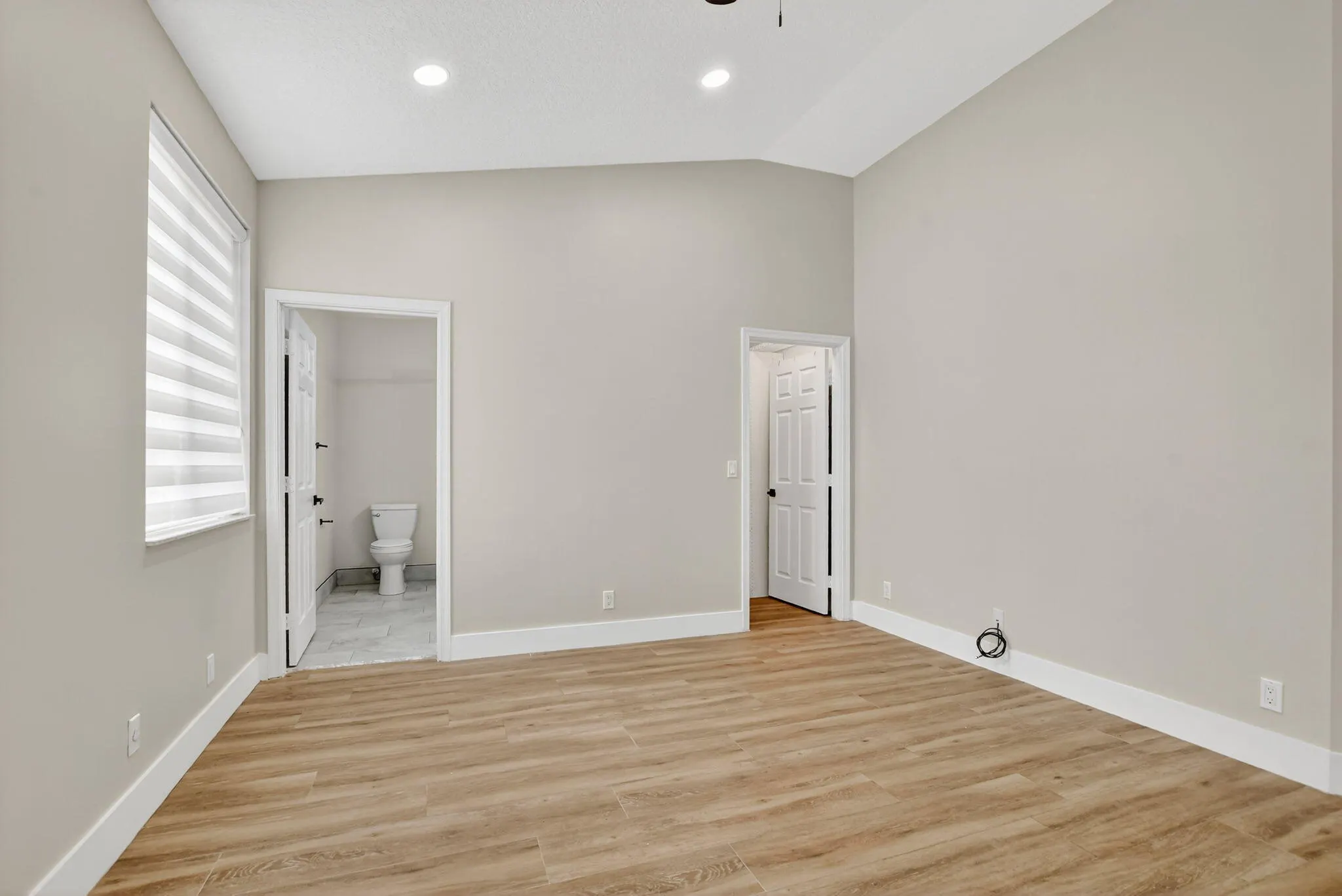 851 NW 42nd Place