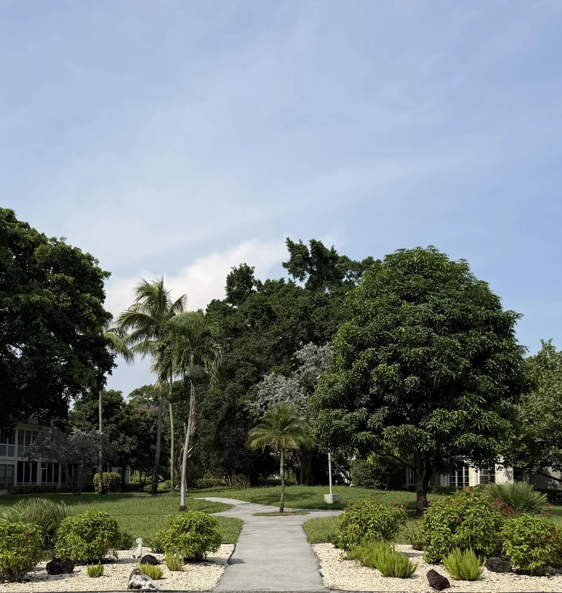 2707 Nassau Bend