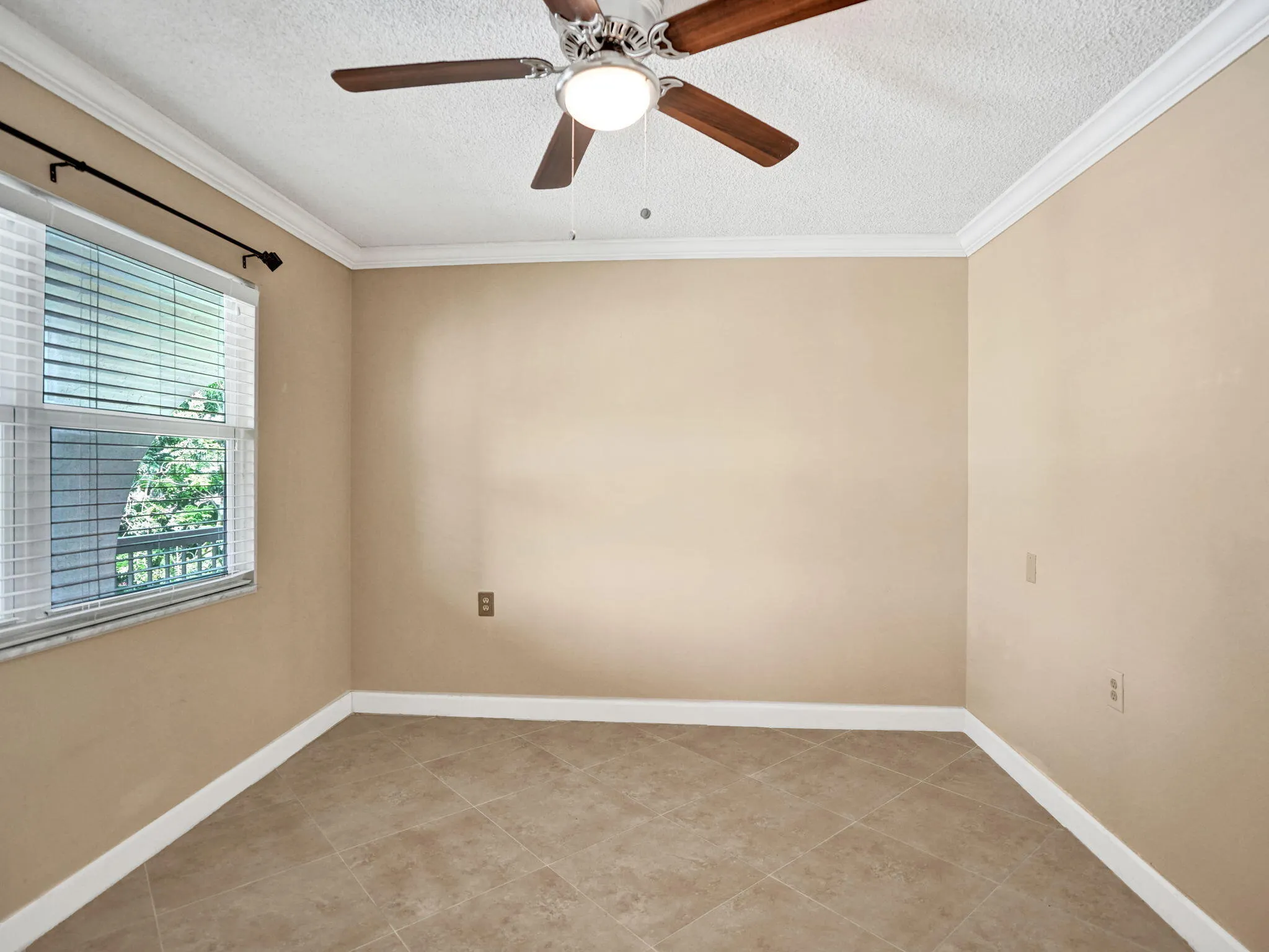 2707 Nassau Bend