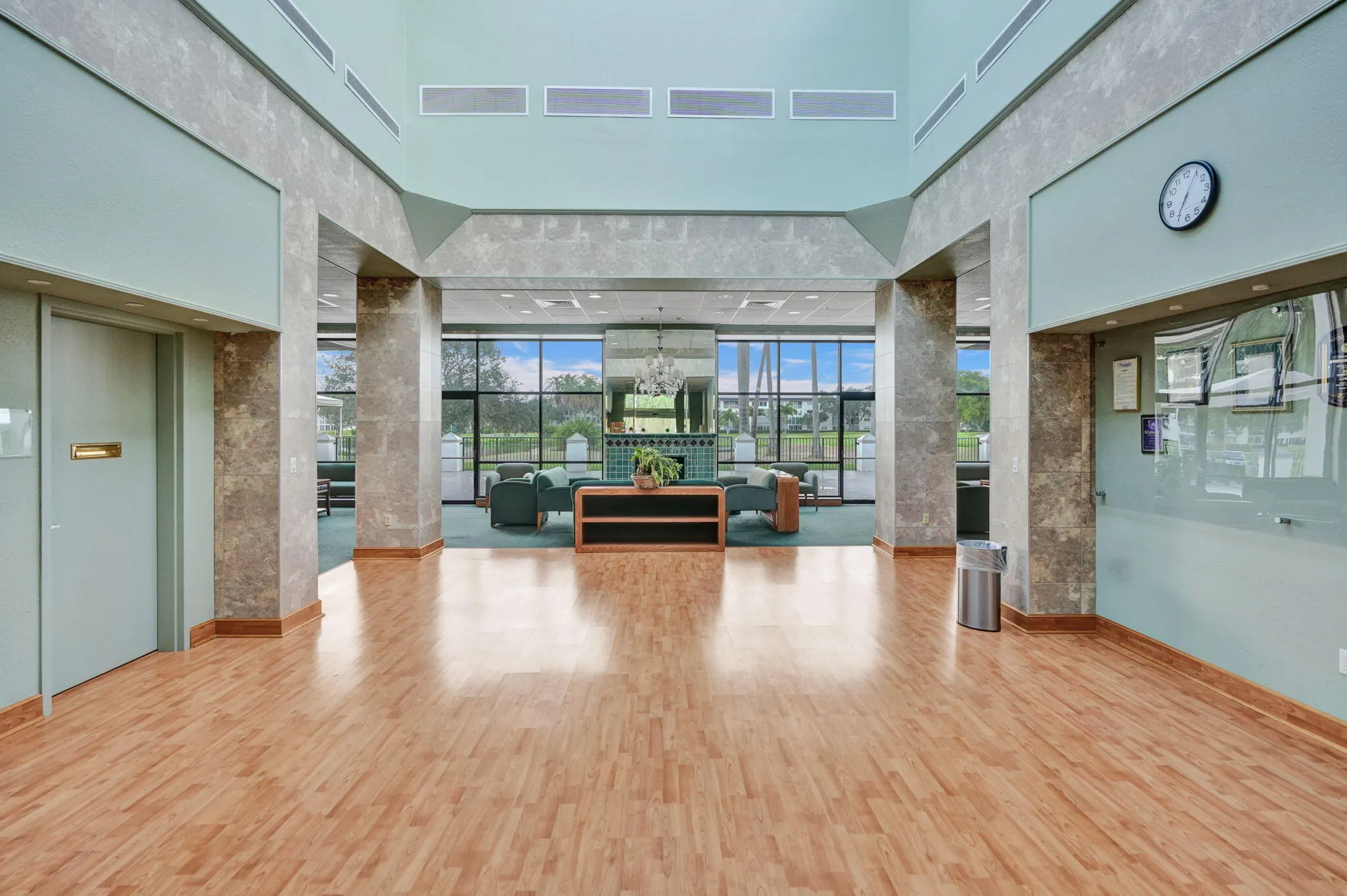 2707 Nassau Bend