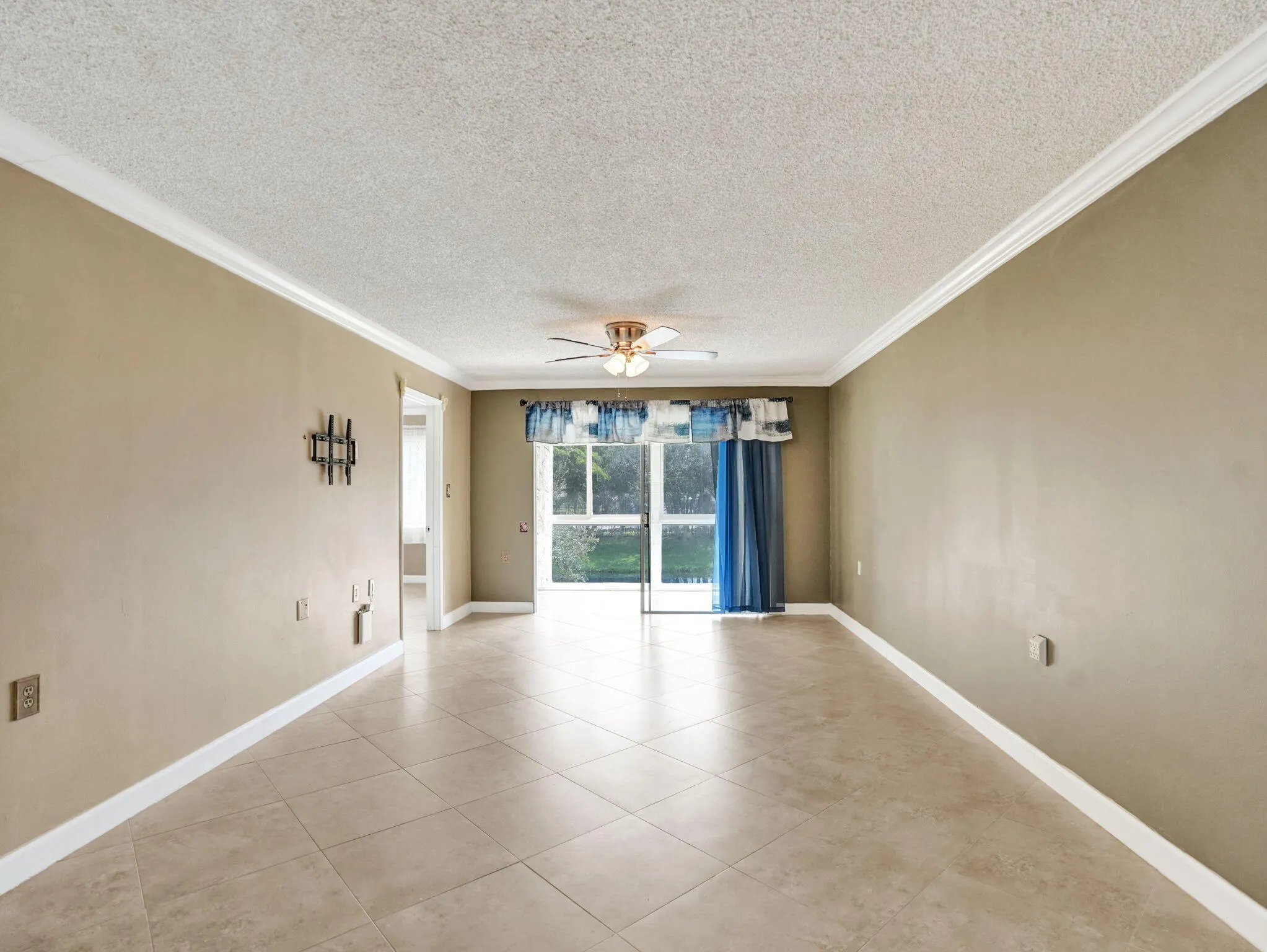 2707 Nassau Bend