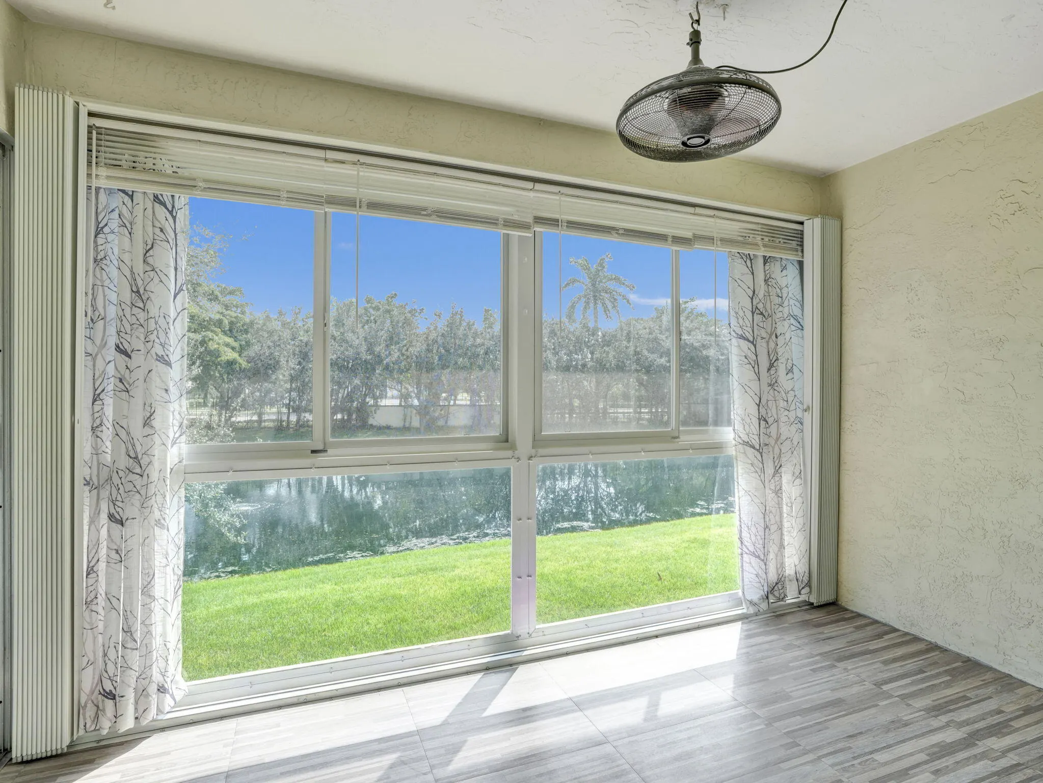 2707 Nassau Bend