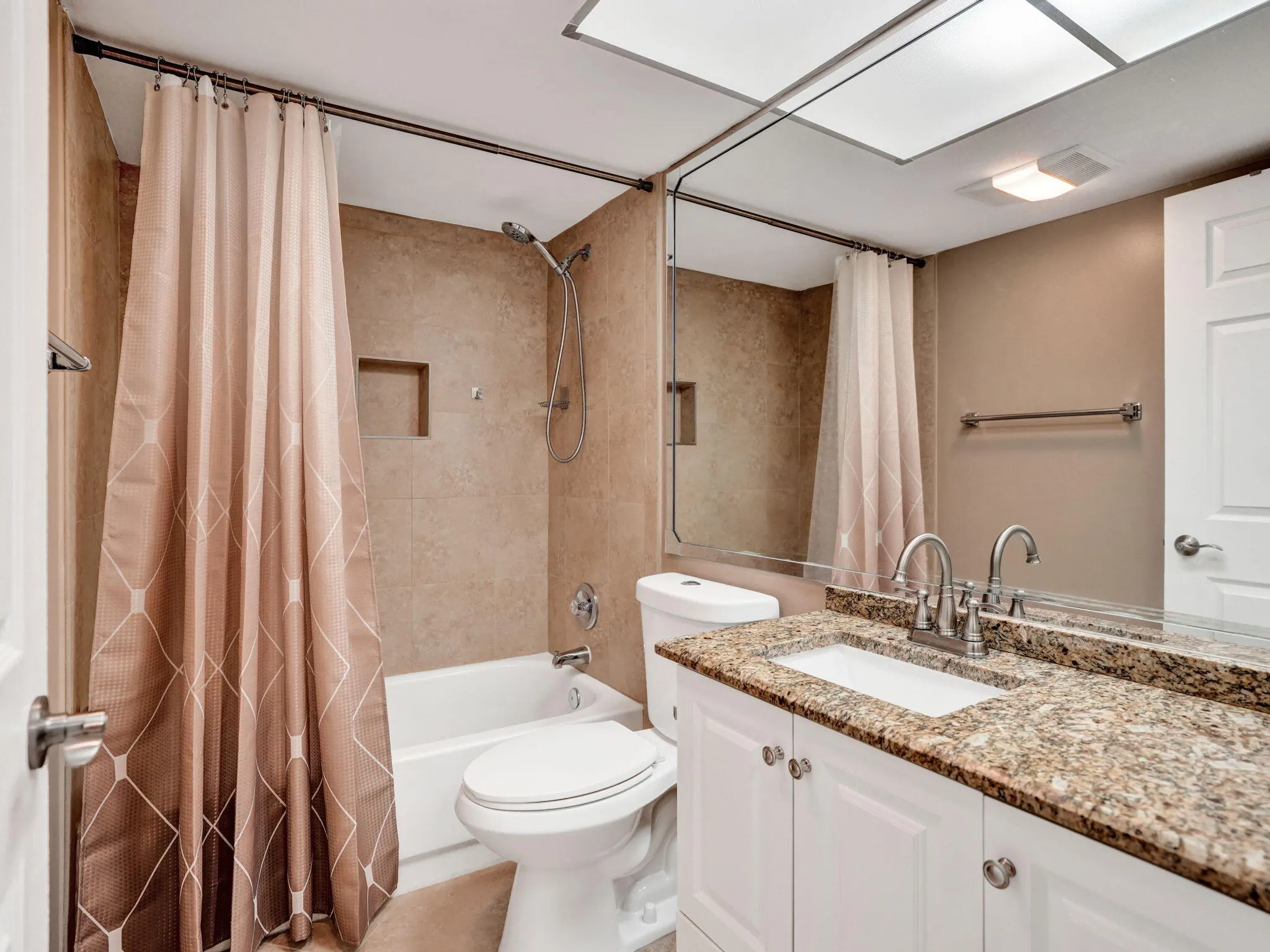 2707 Nassau Bend