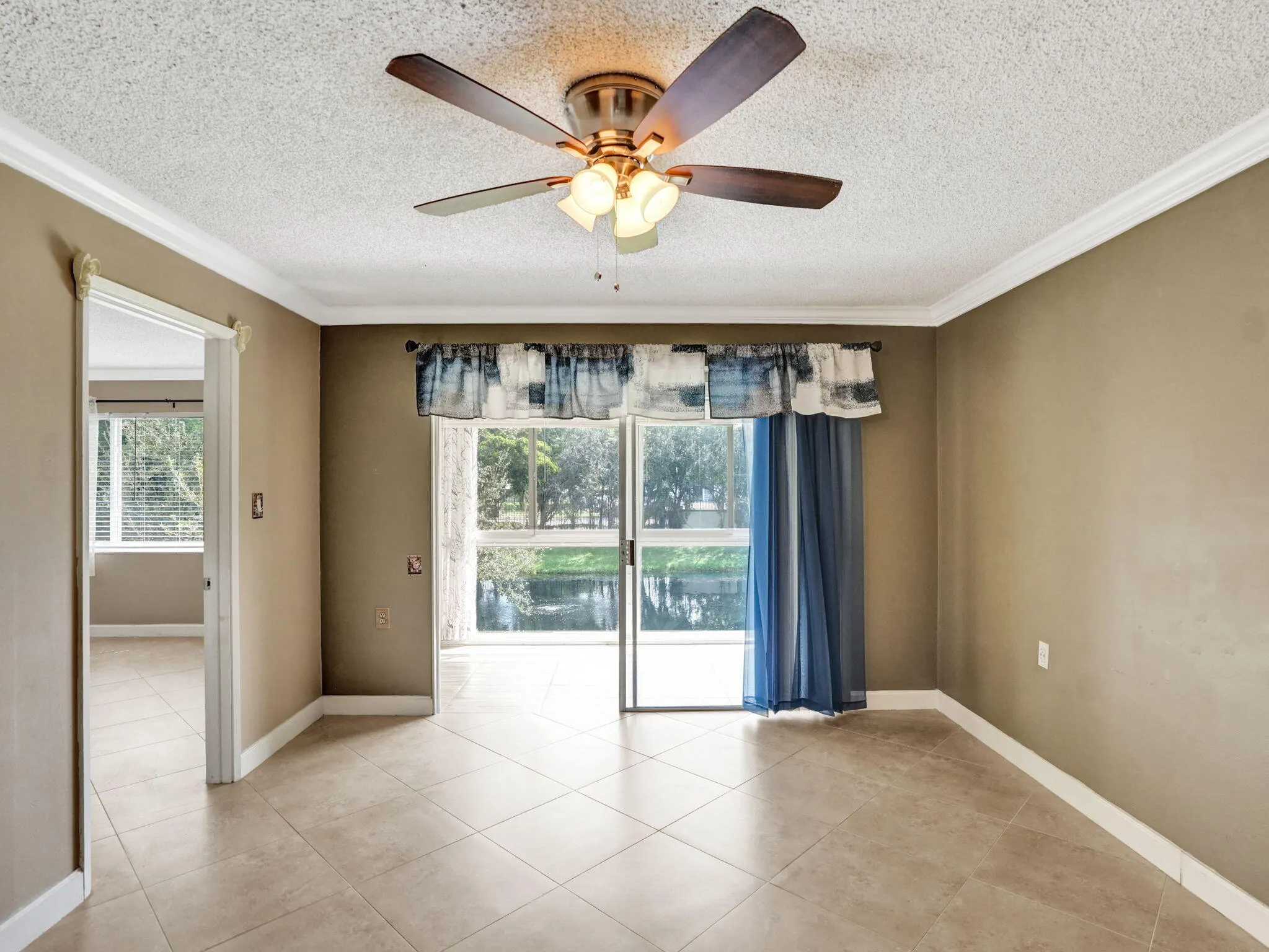 2707 Nassau Bend