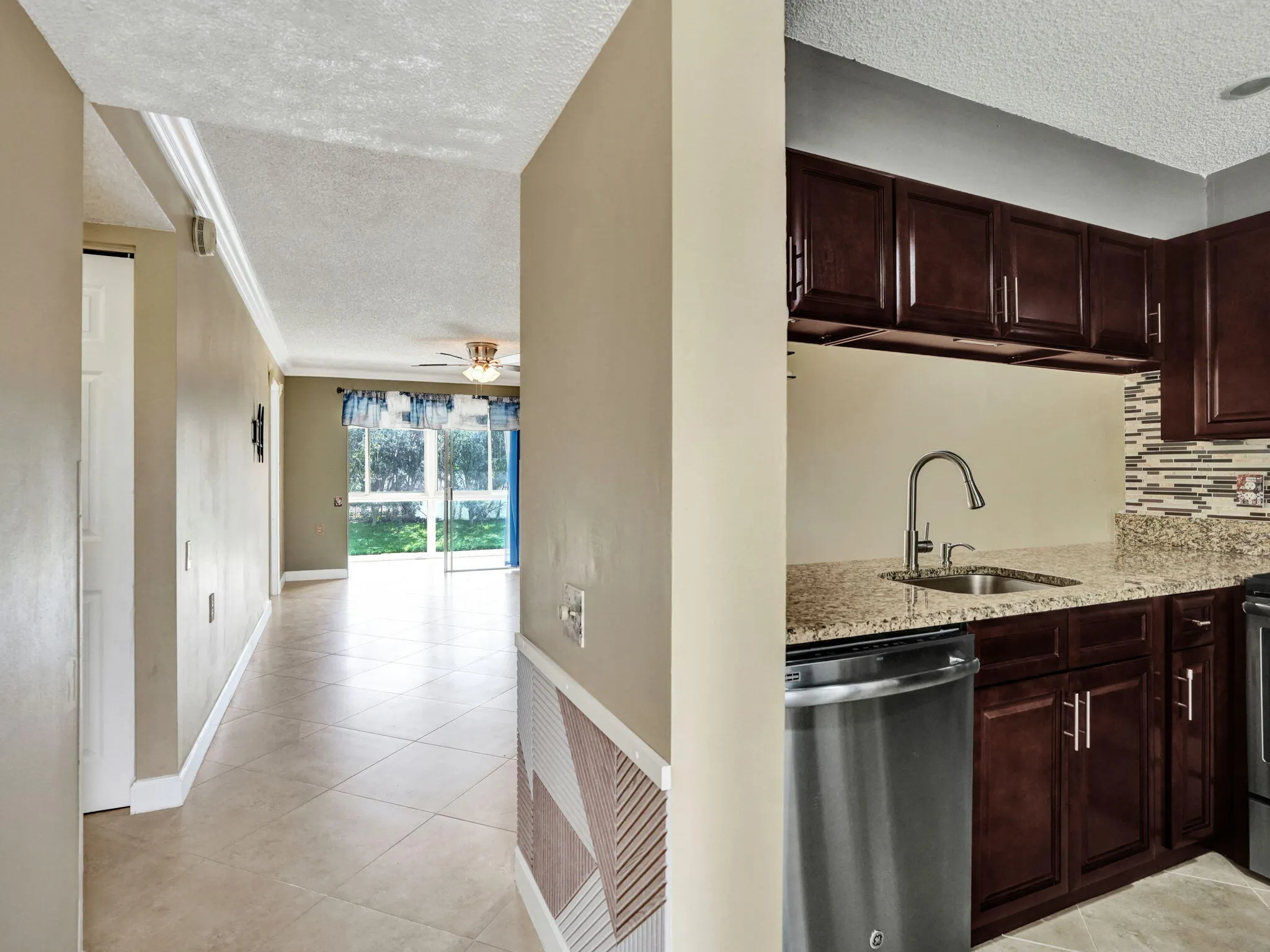 2707 Nassau Bend