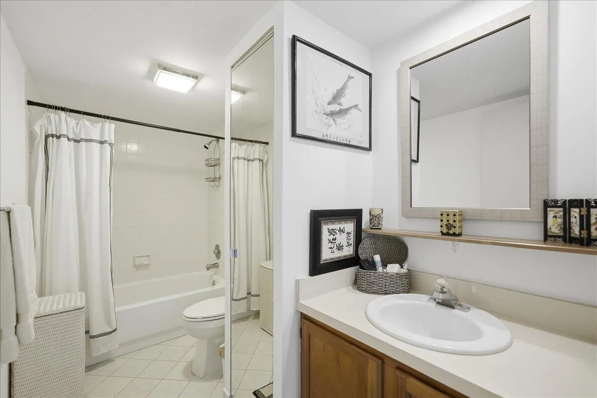 5714 SE Windsong Lane #327