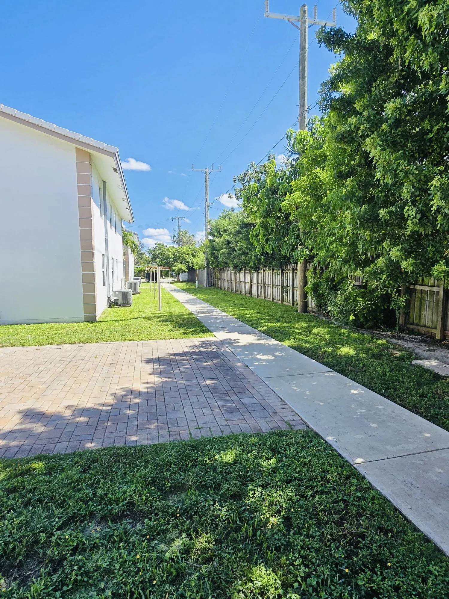 104 SE 10TH Street #101