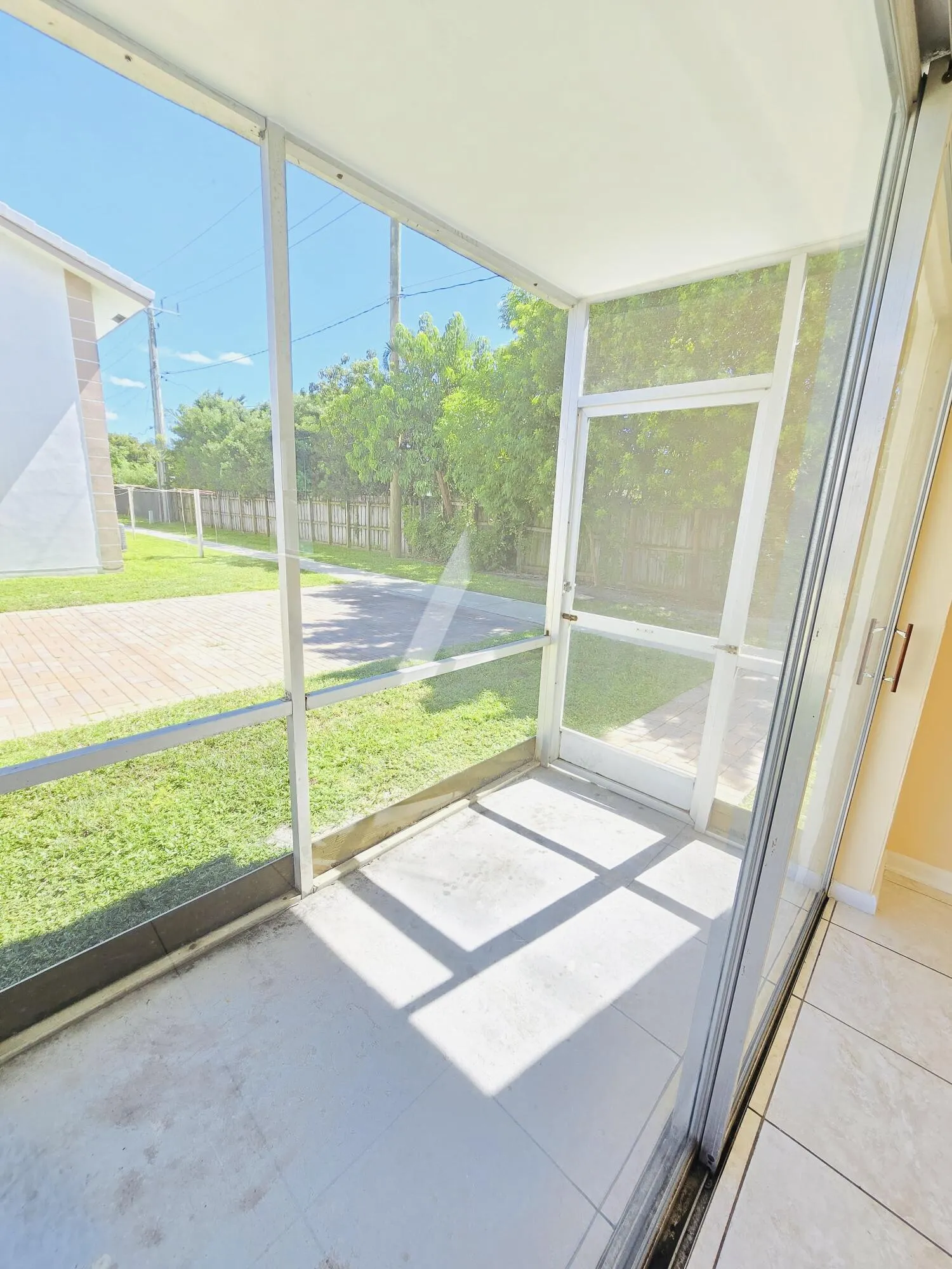 104 SE 10TH Street #101