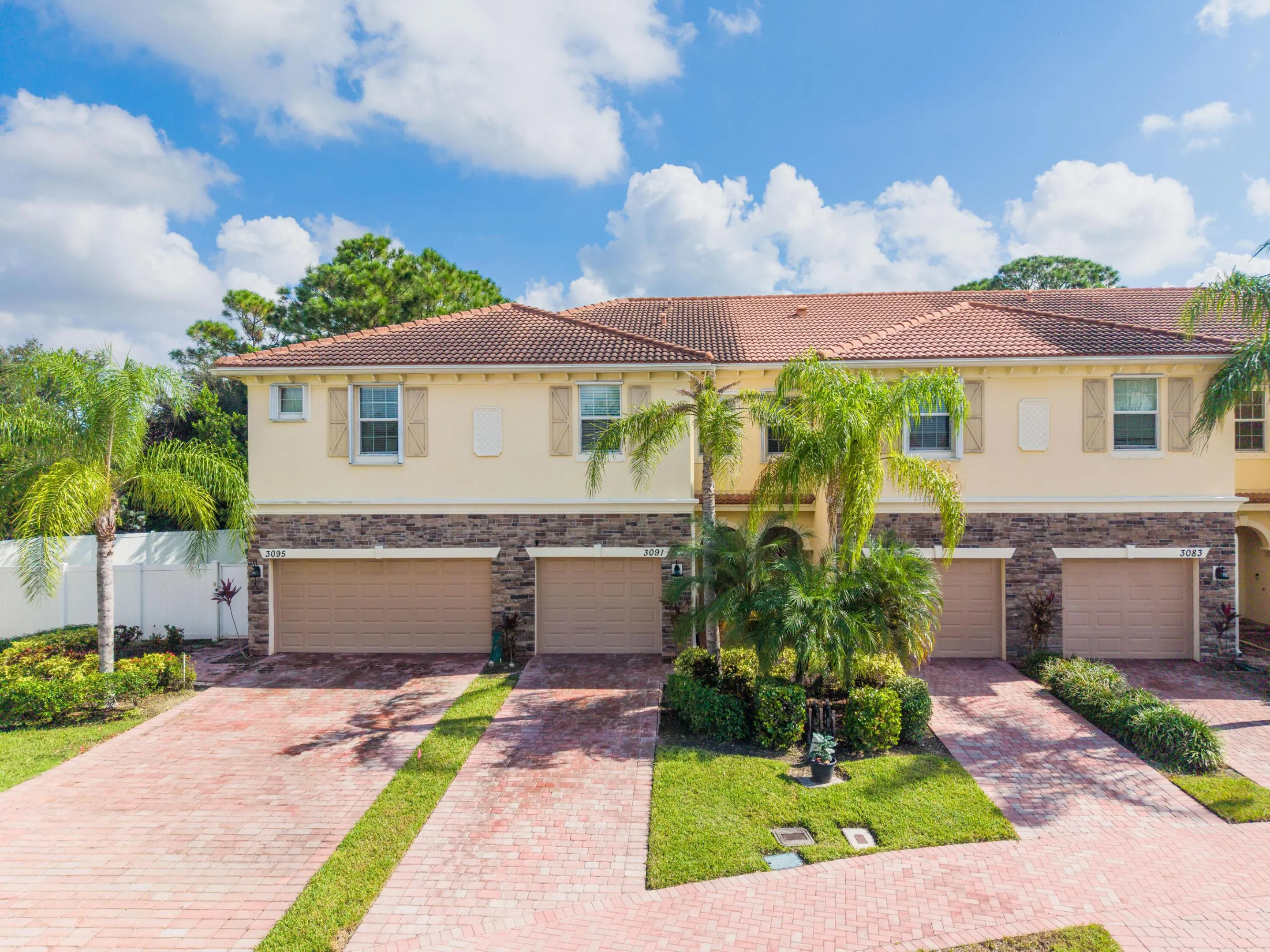 3091 SW Otter Lane