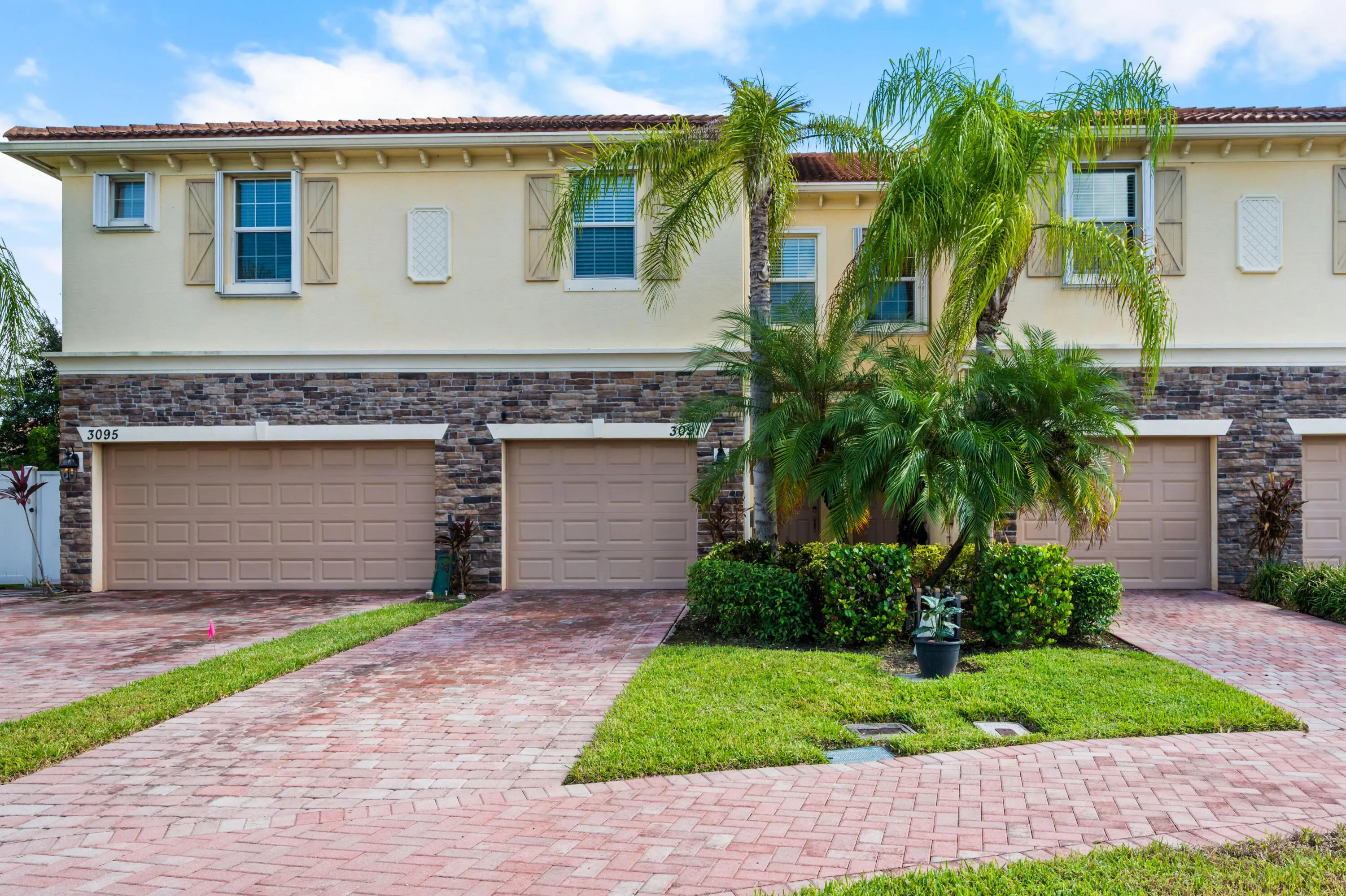3091 SW Otter Lane