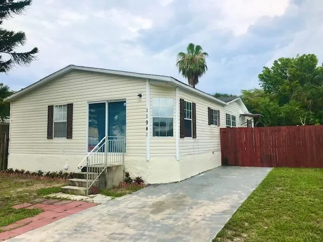 11941 WATERGATE Circle