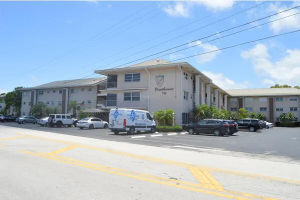 745 SE 19TH Avenue #120