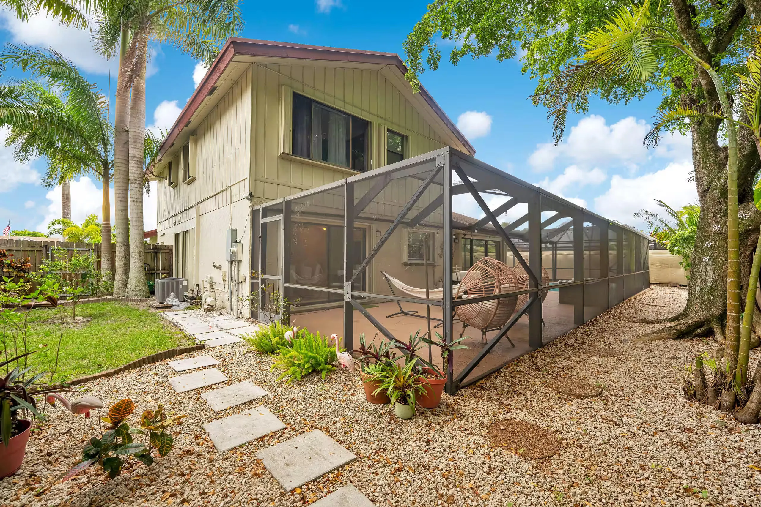 4966 NW 6TH Street