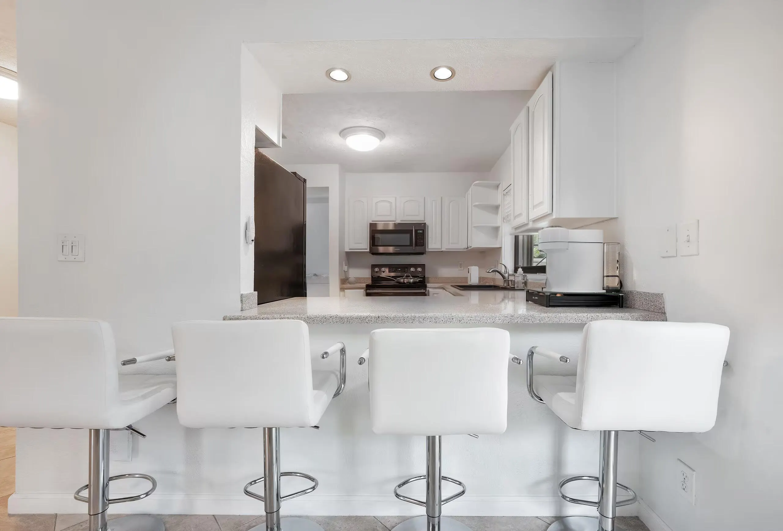 4966 NW 6TH Street
