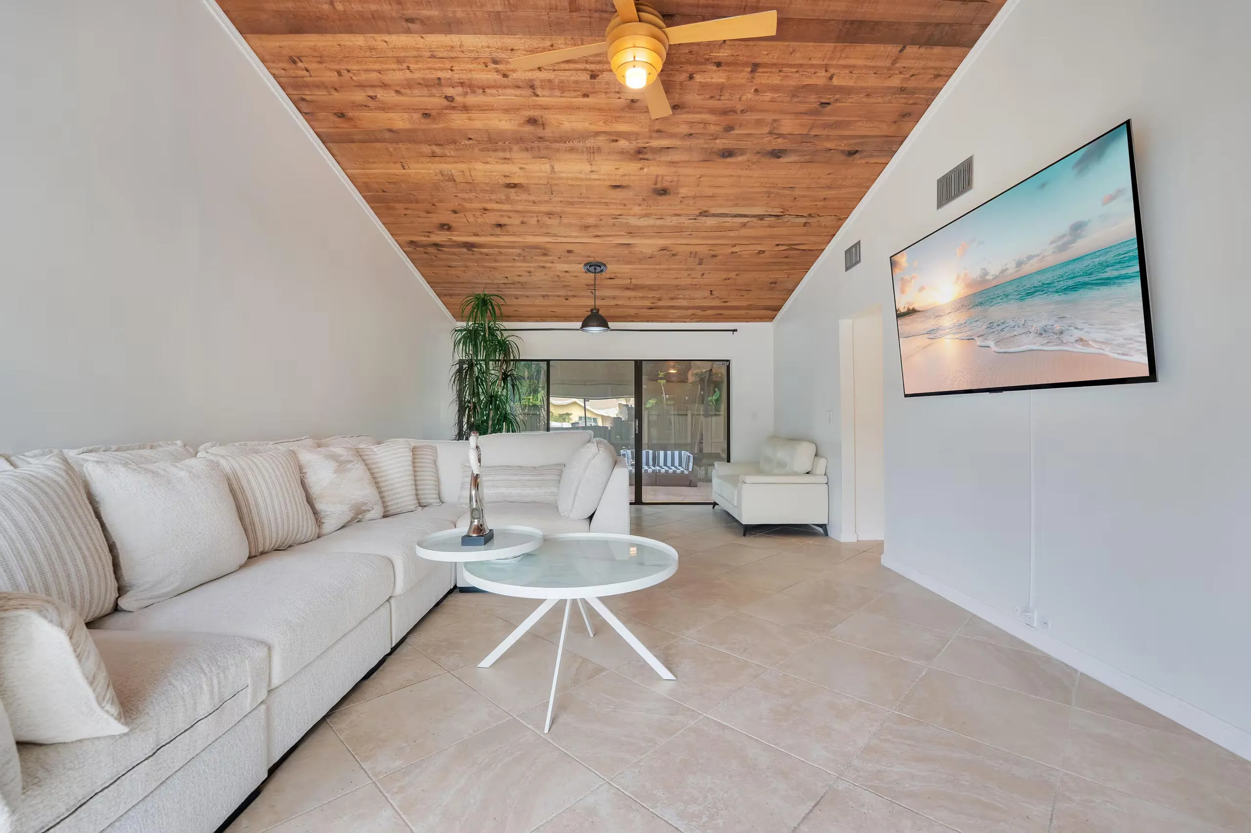 4966 NW 6TH Street