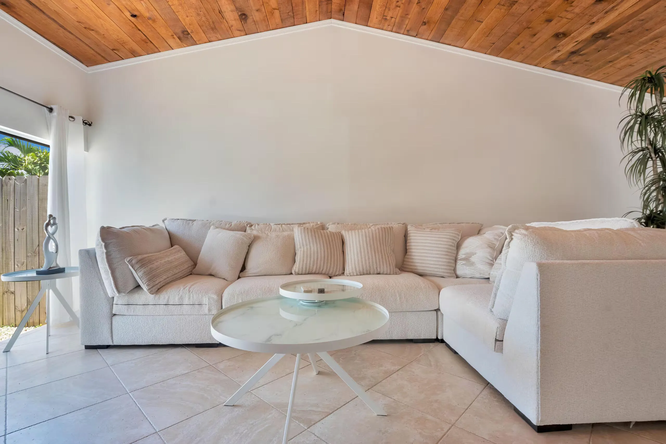4966 NW 6TH Street