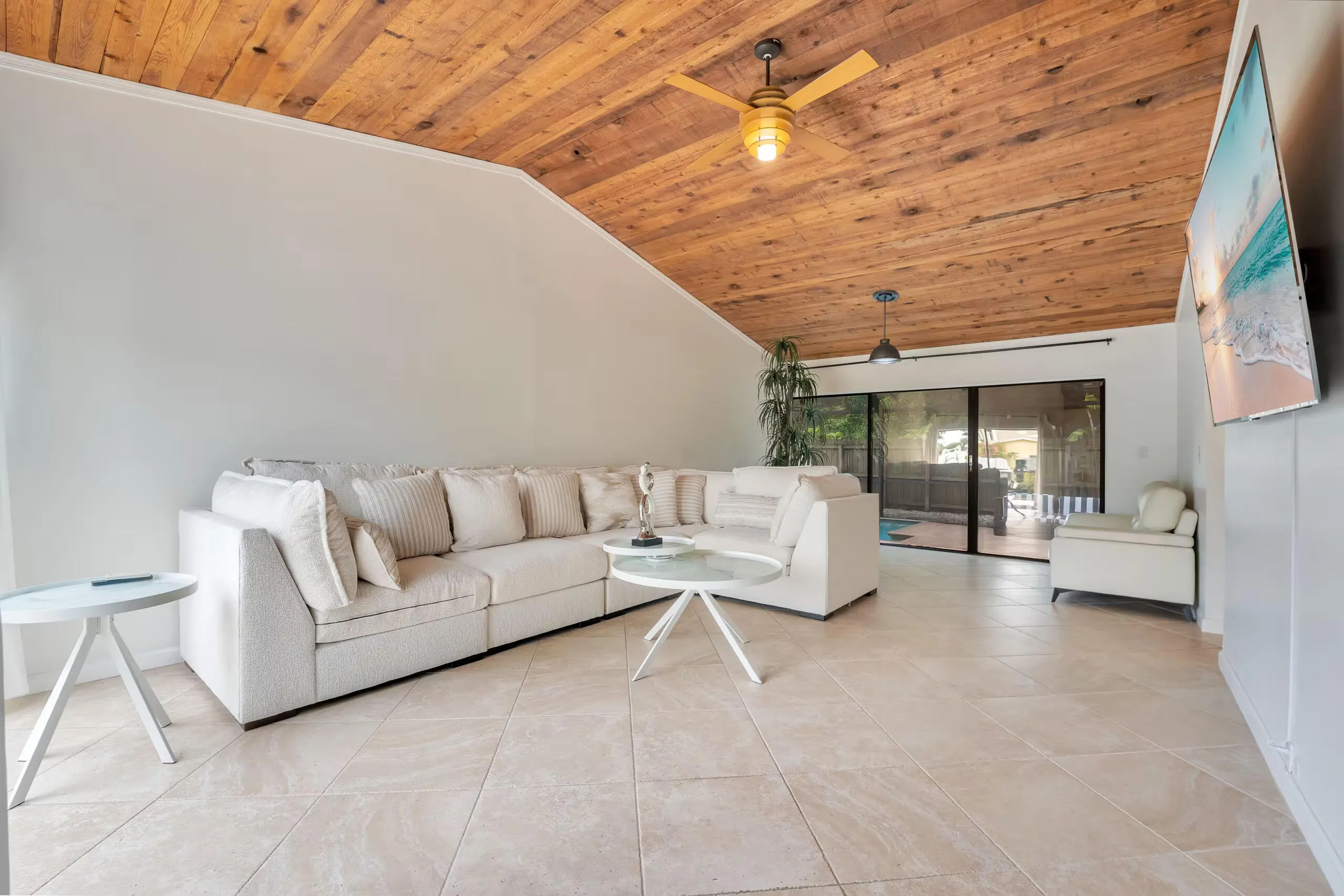 4966 NW 6TH Street