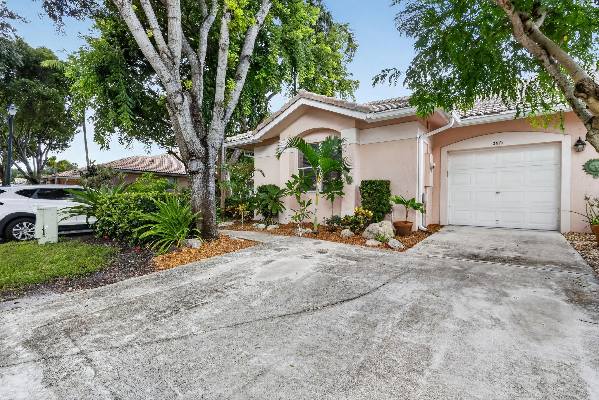 2521 S Coral Trace Circle