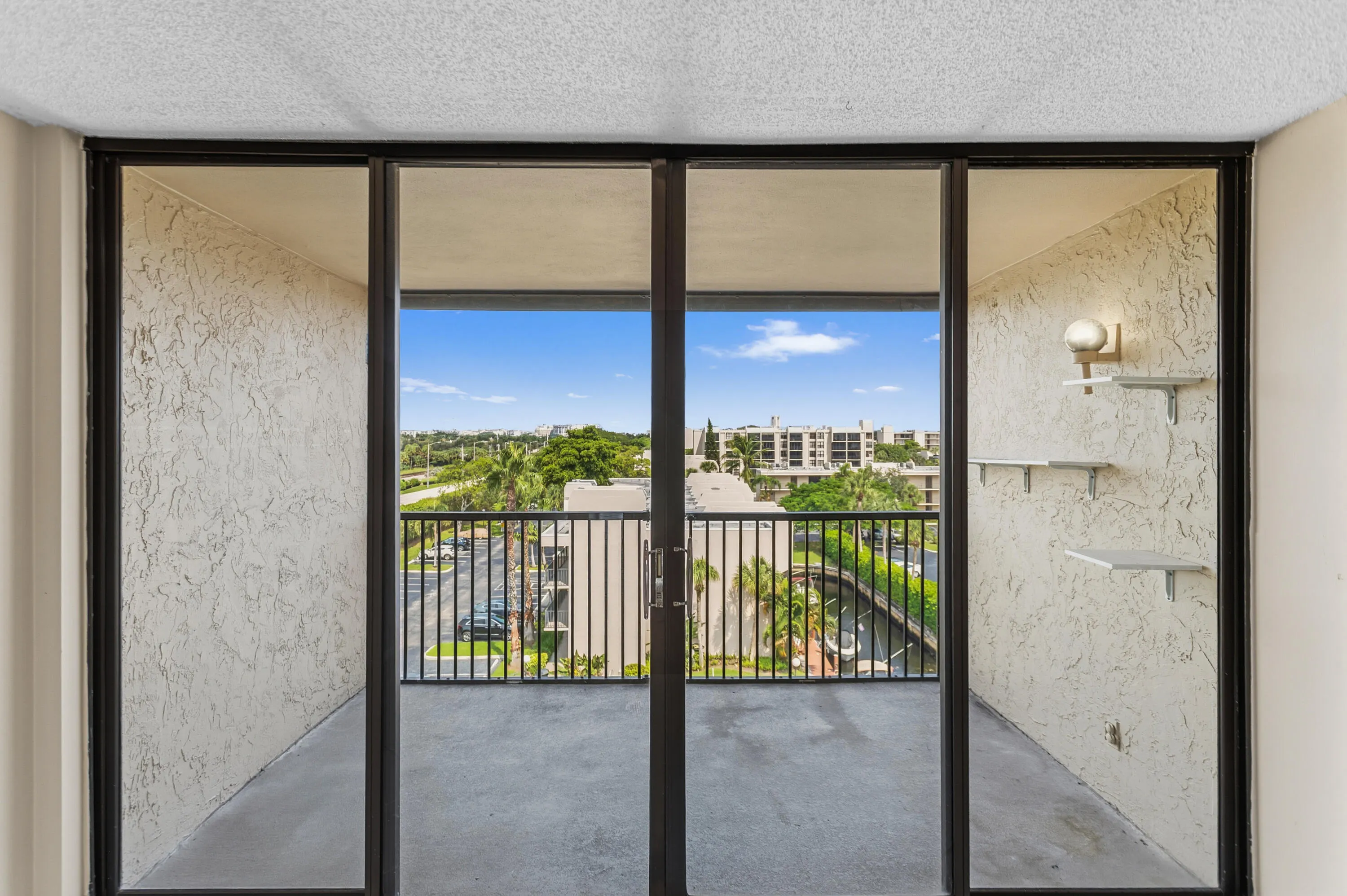 17 Royal Palm Way #6010