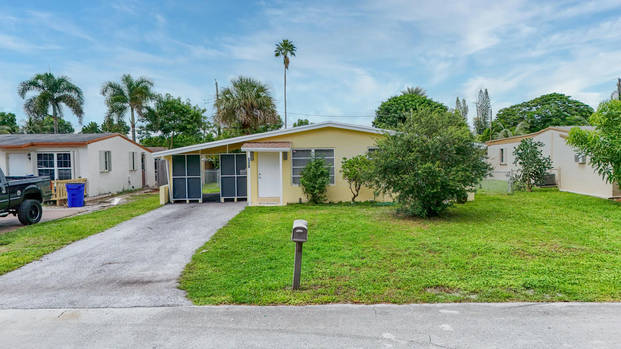 2647 NW 62ND Avenue