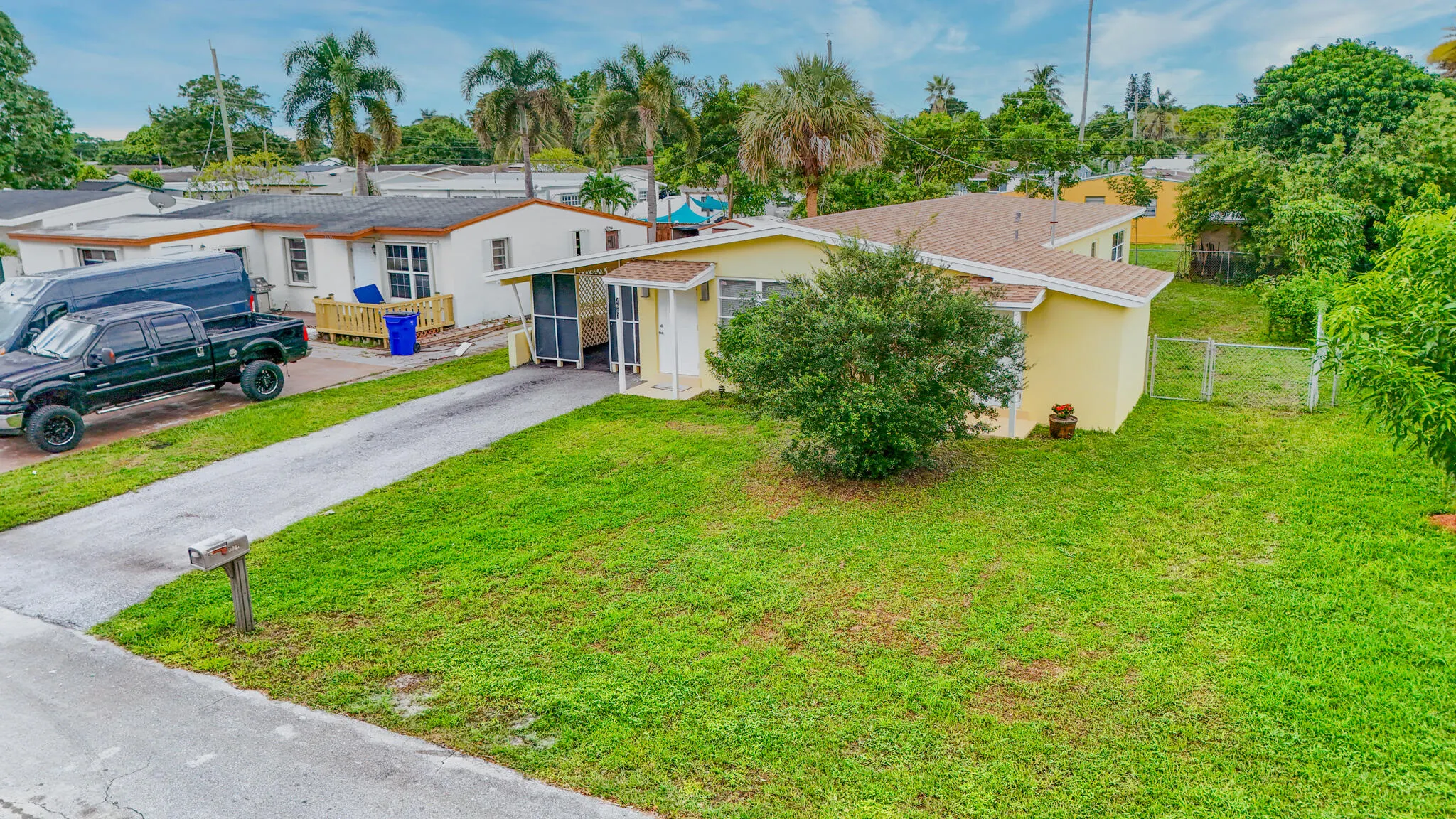 2647 NW 62ND Avenue