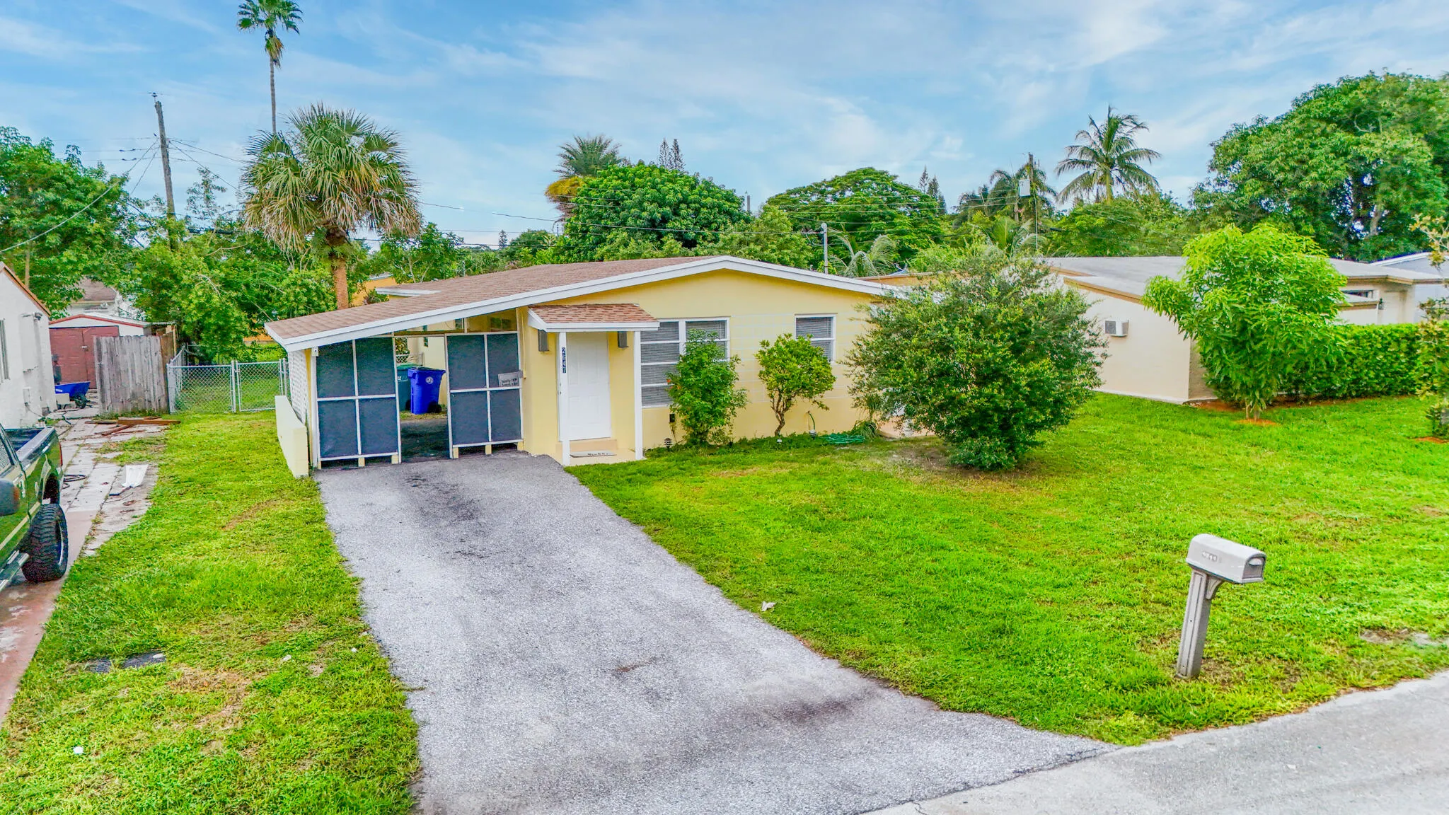 2647 NW 62ND Avenue