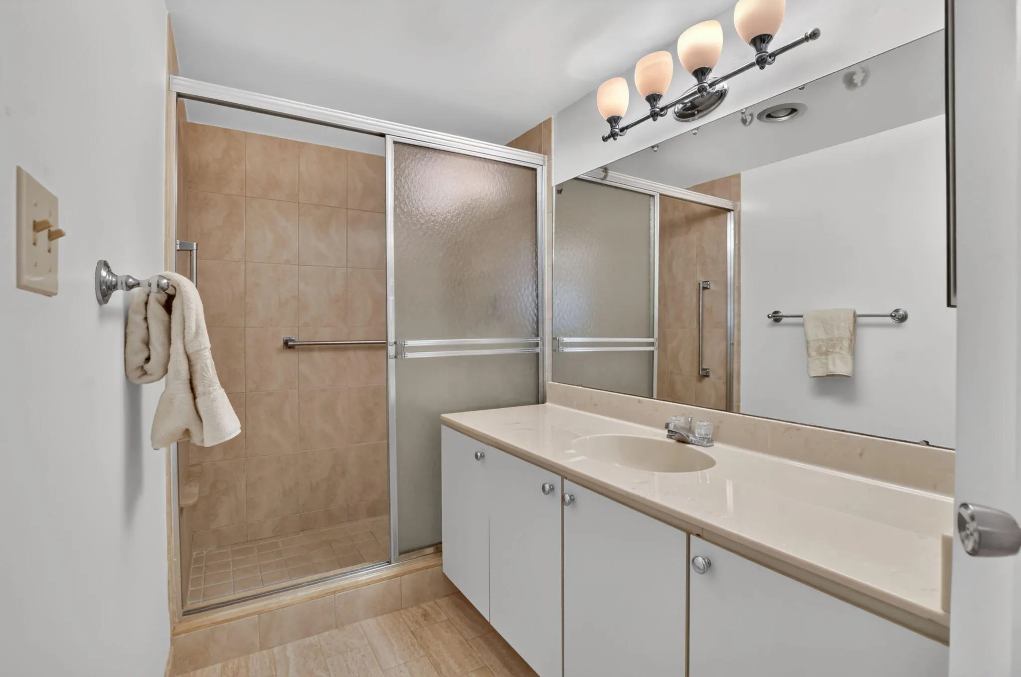 550 S Ocean Boulevard #2209