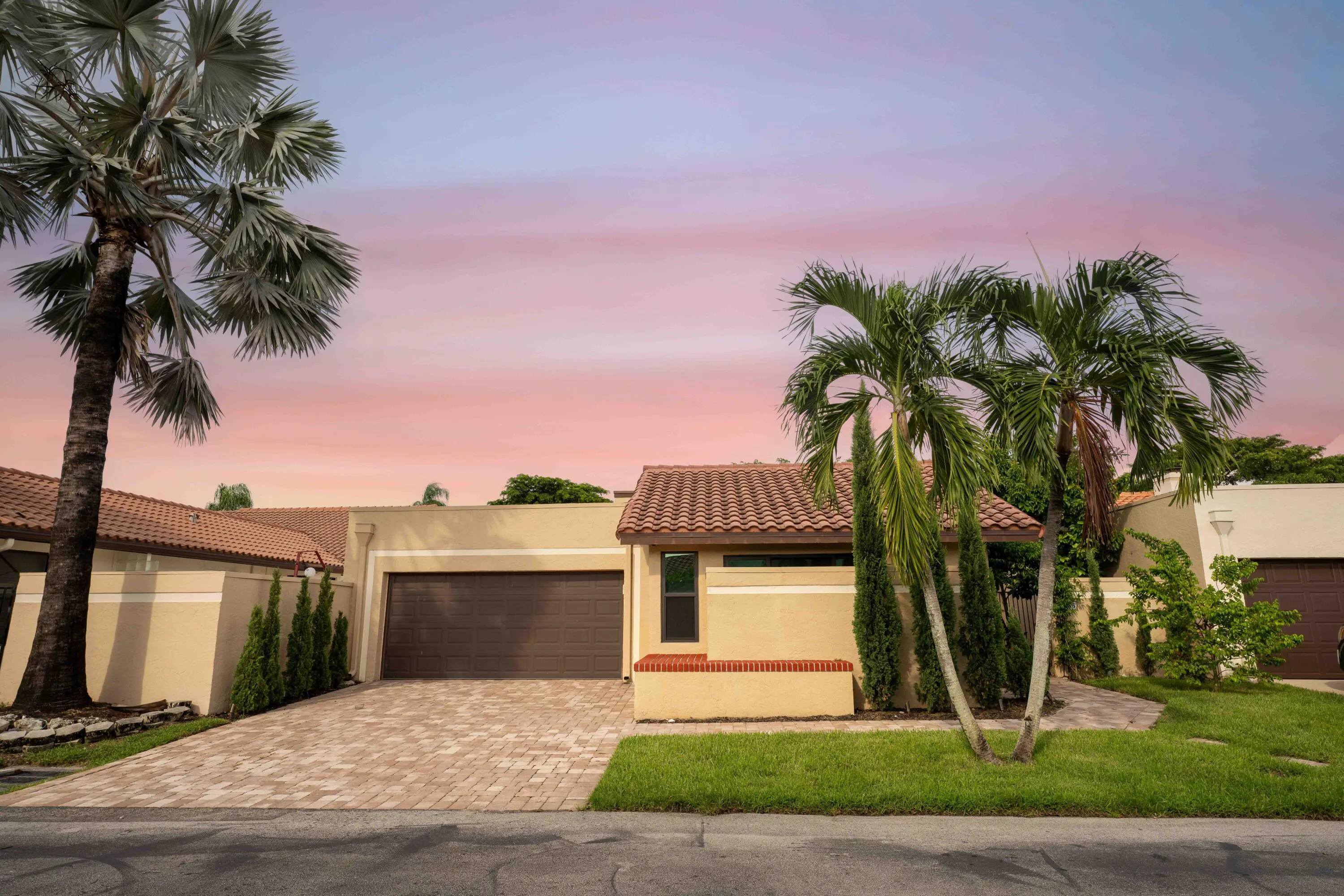 21356 SONESTA Way