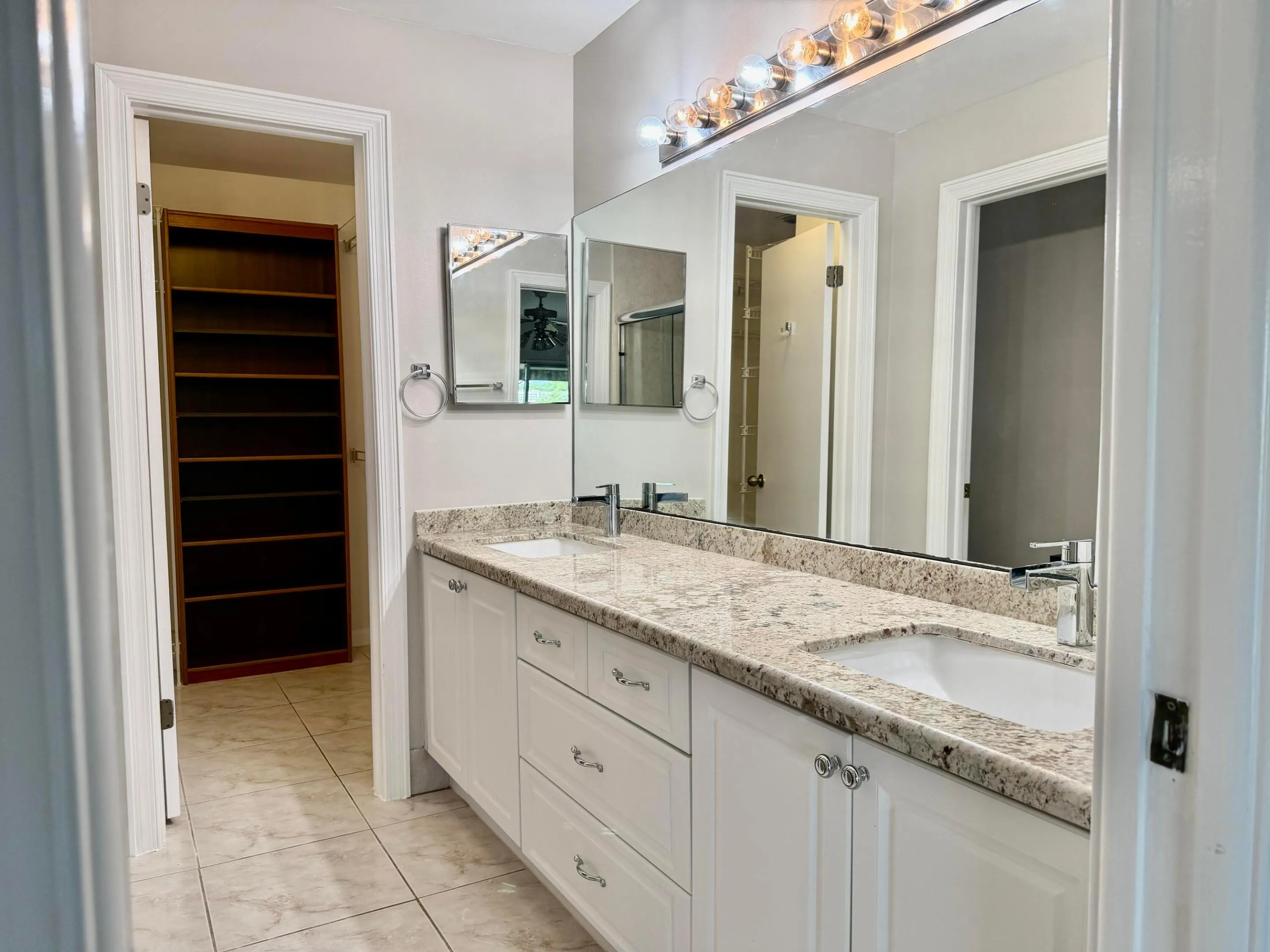 7426 PINEWALK Drive S #19-4