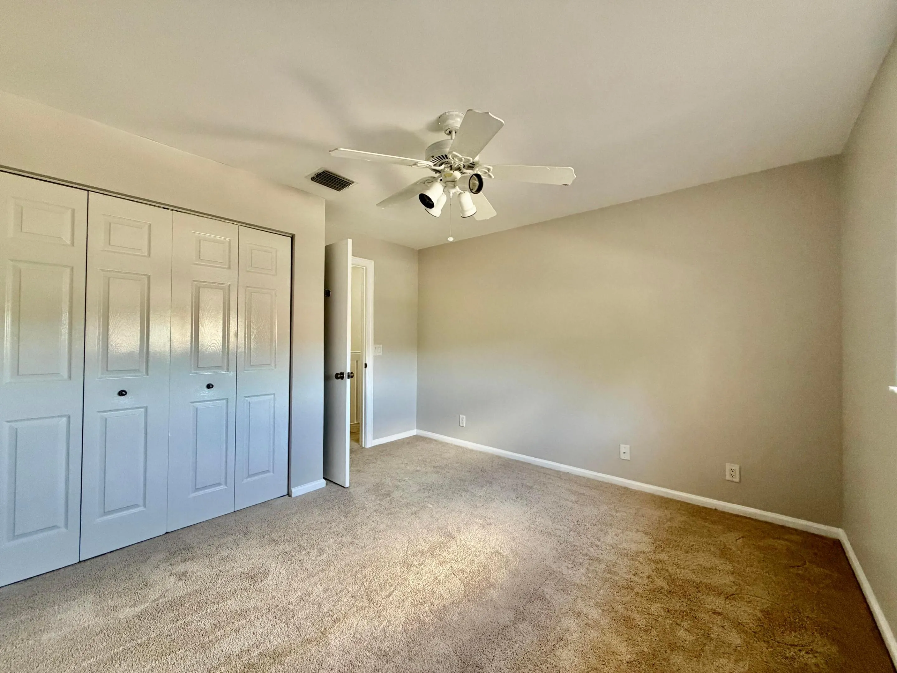 7426 PINEWALK Drive S #19-4