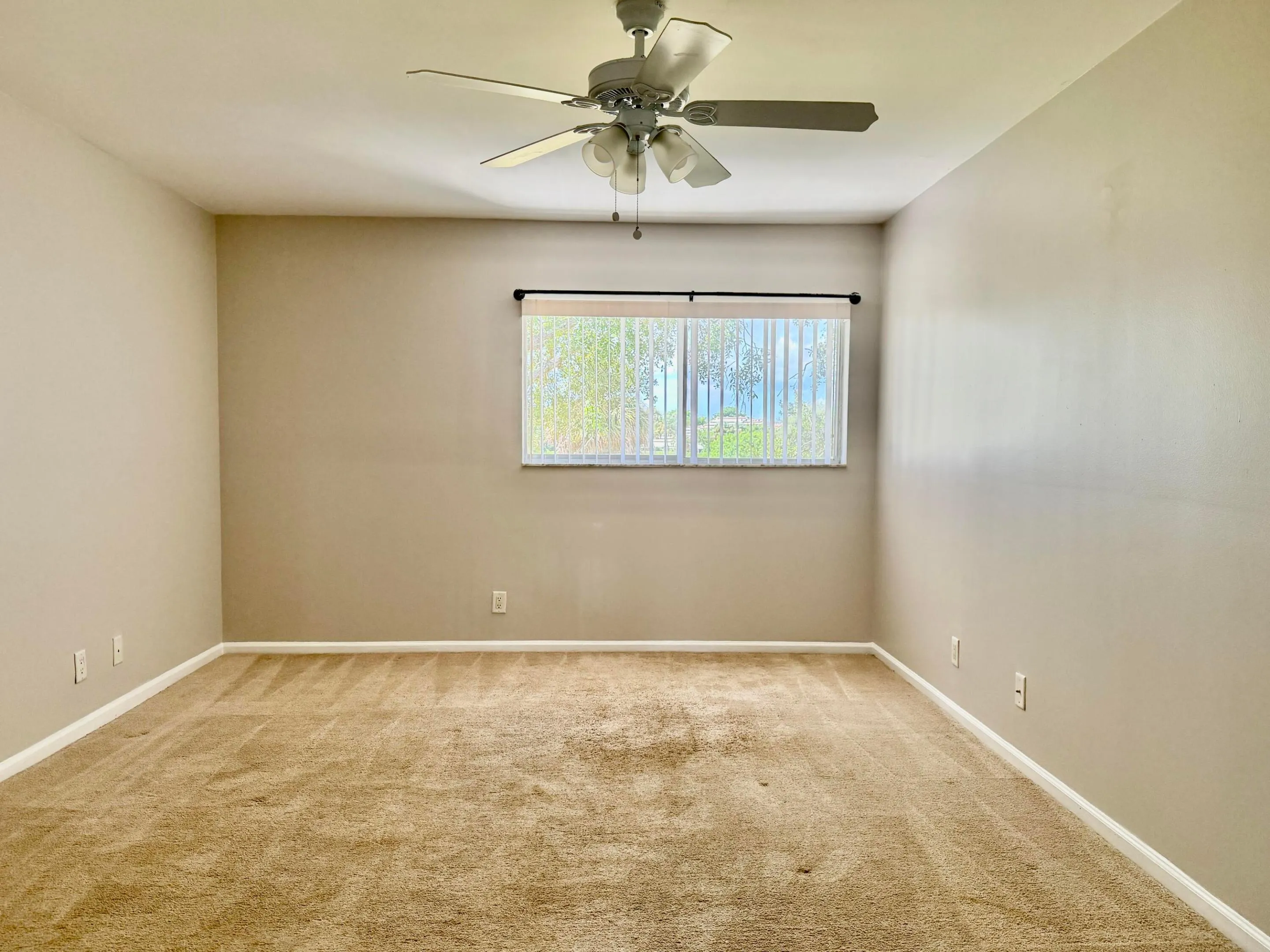 7426 PINEWALK Drive S #19-4