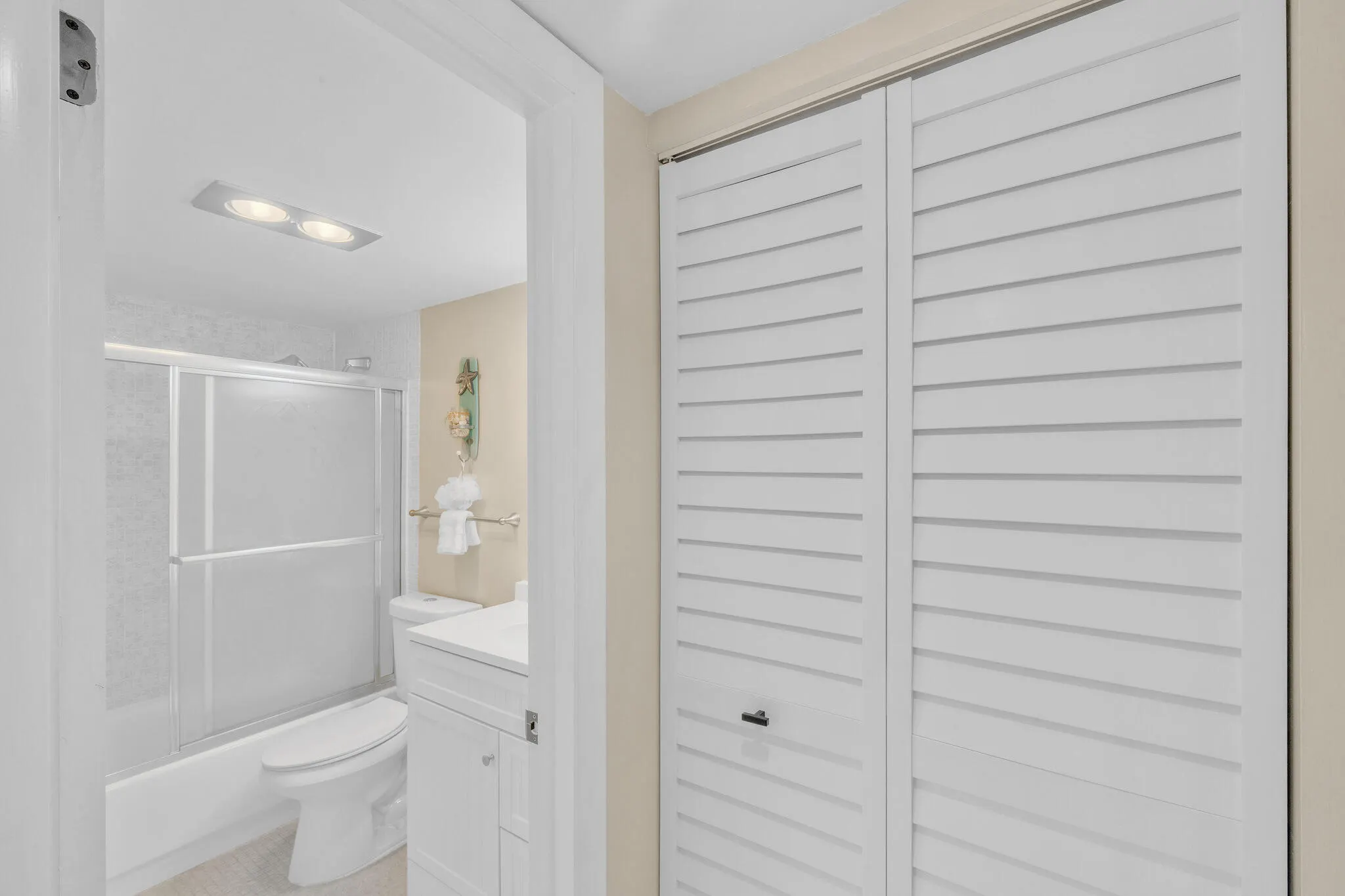 4833 Esedra Court #305
