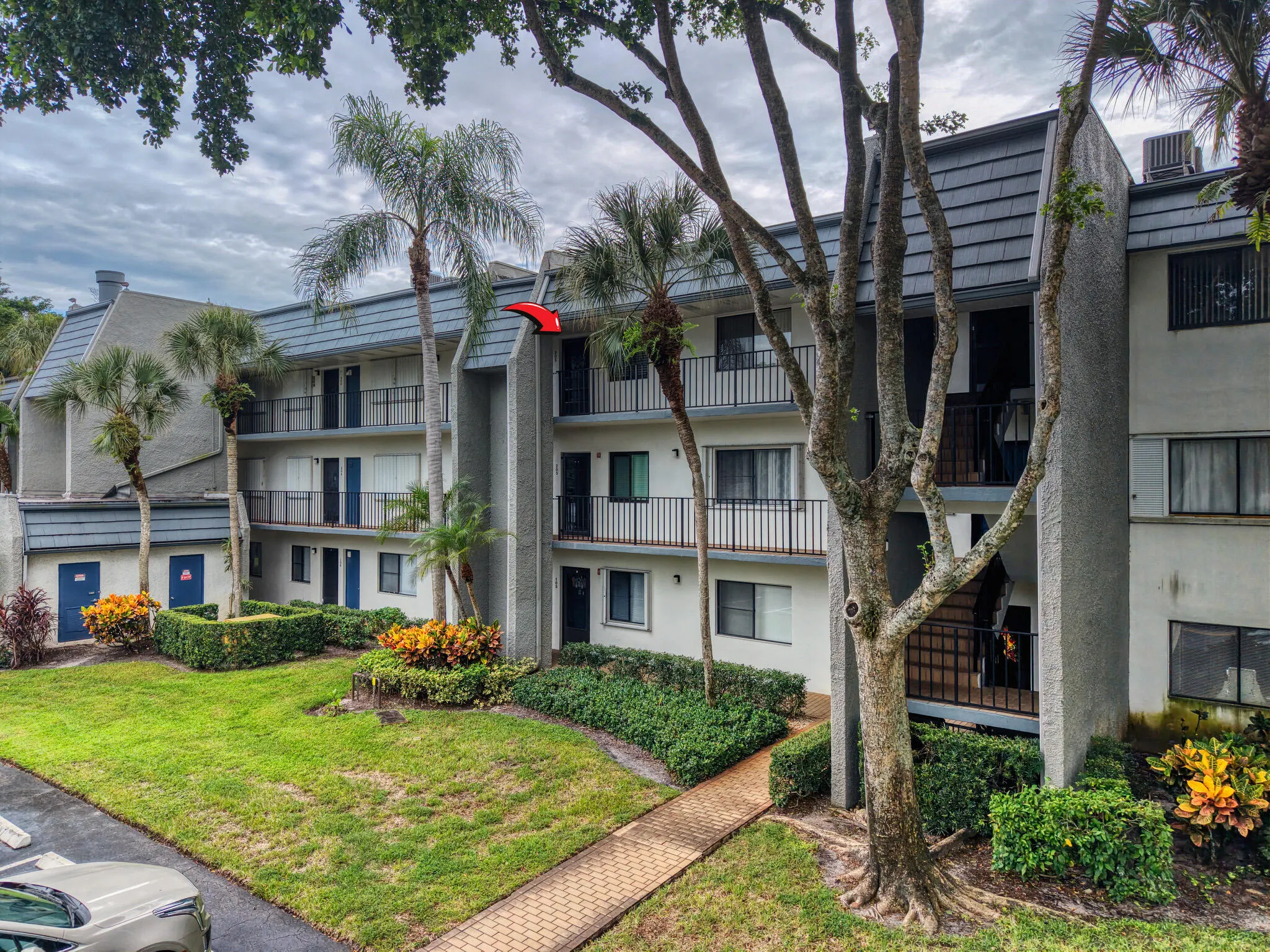 4833 Esedra Court #305