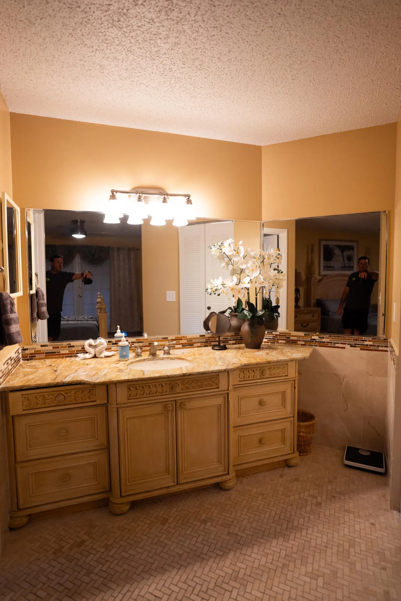 105 Raintree Trail