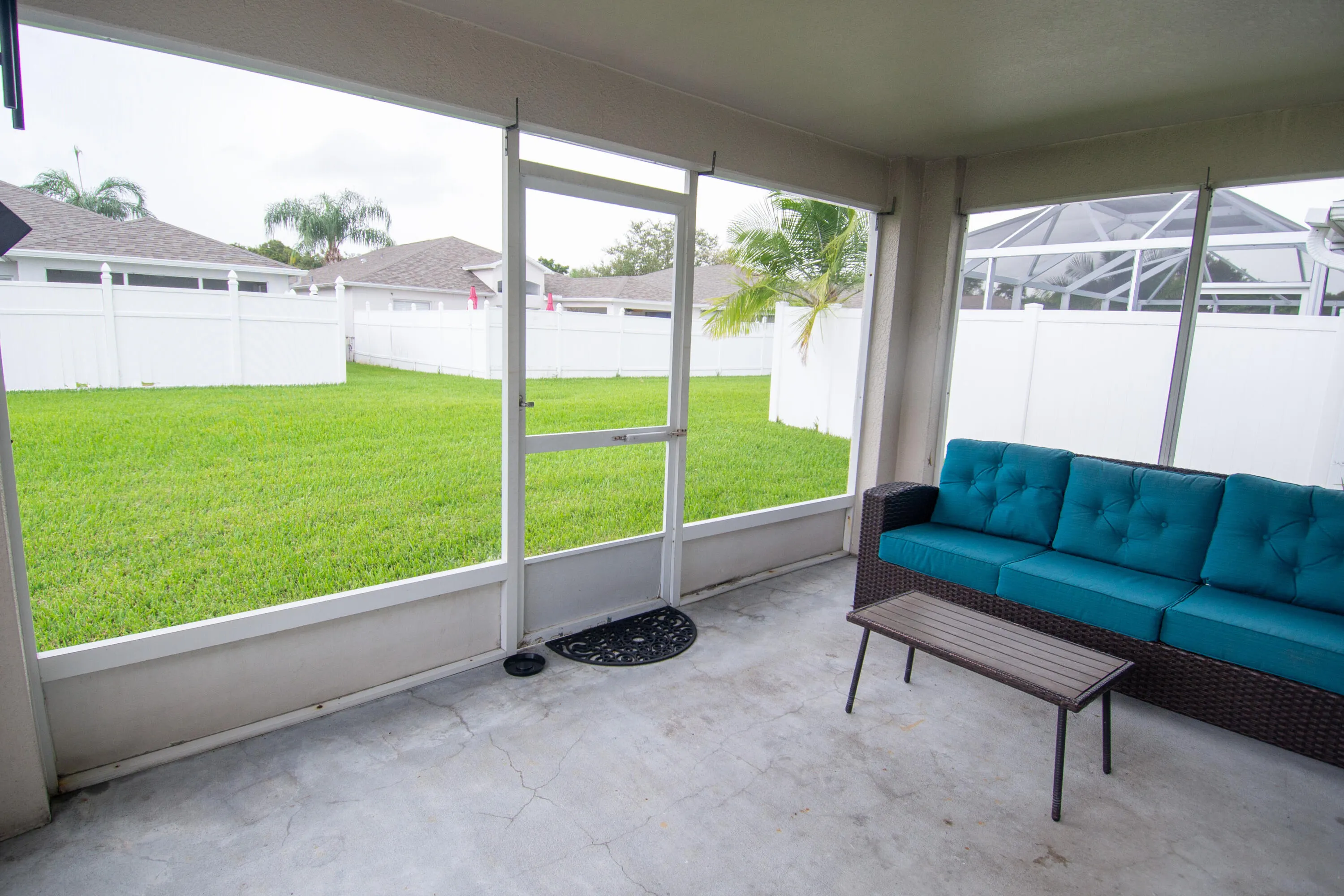 876 GREENLEAF Circle