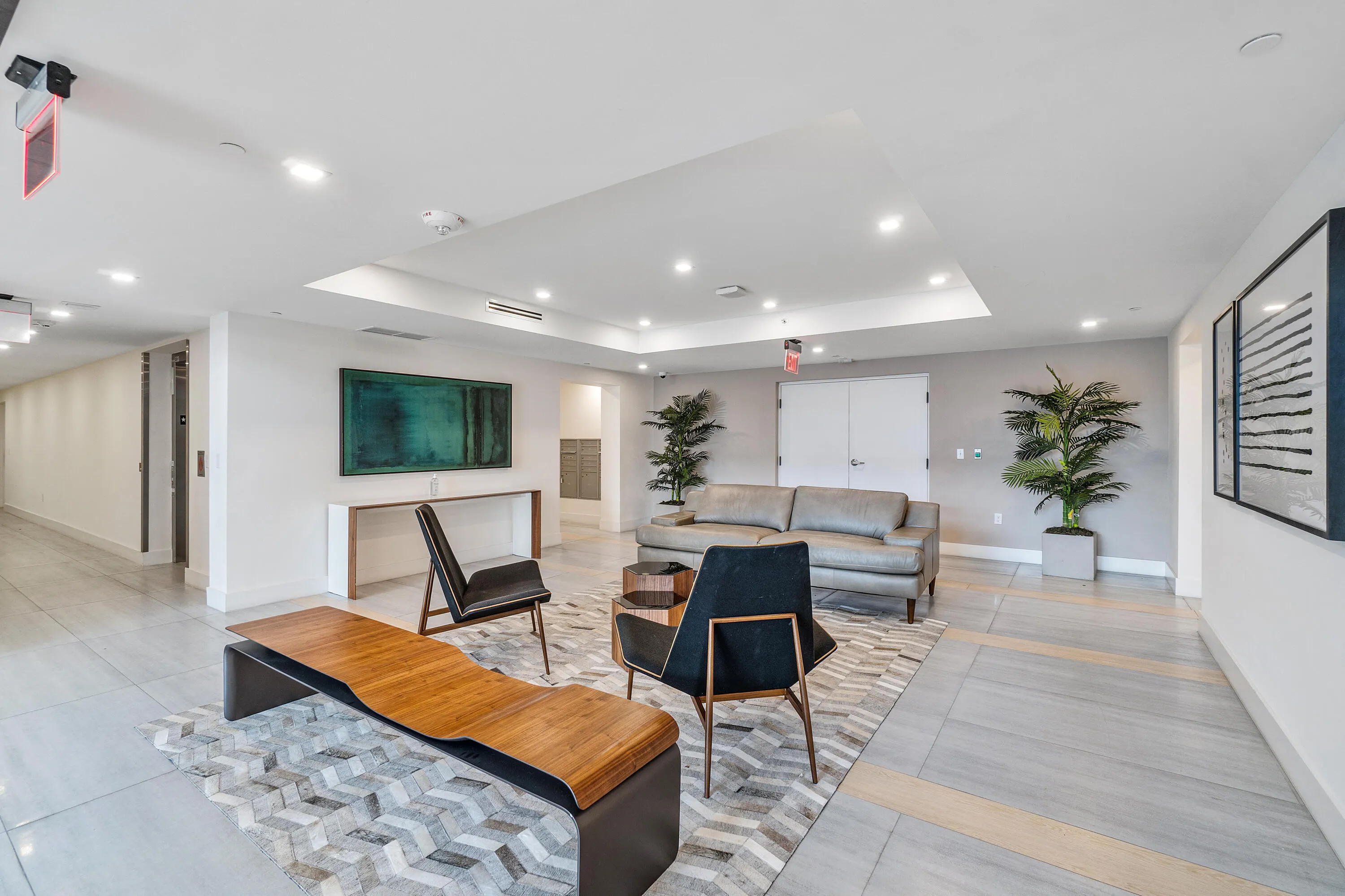 111 SE 1st Avenue #416
