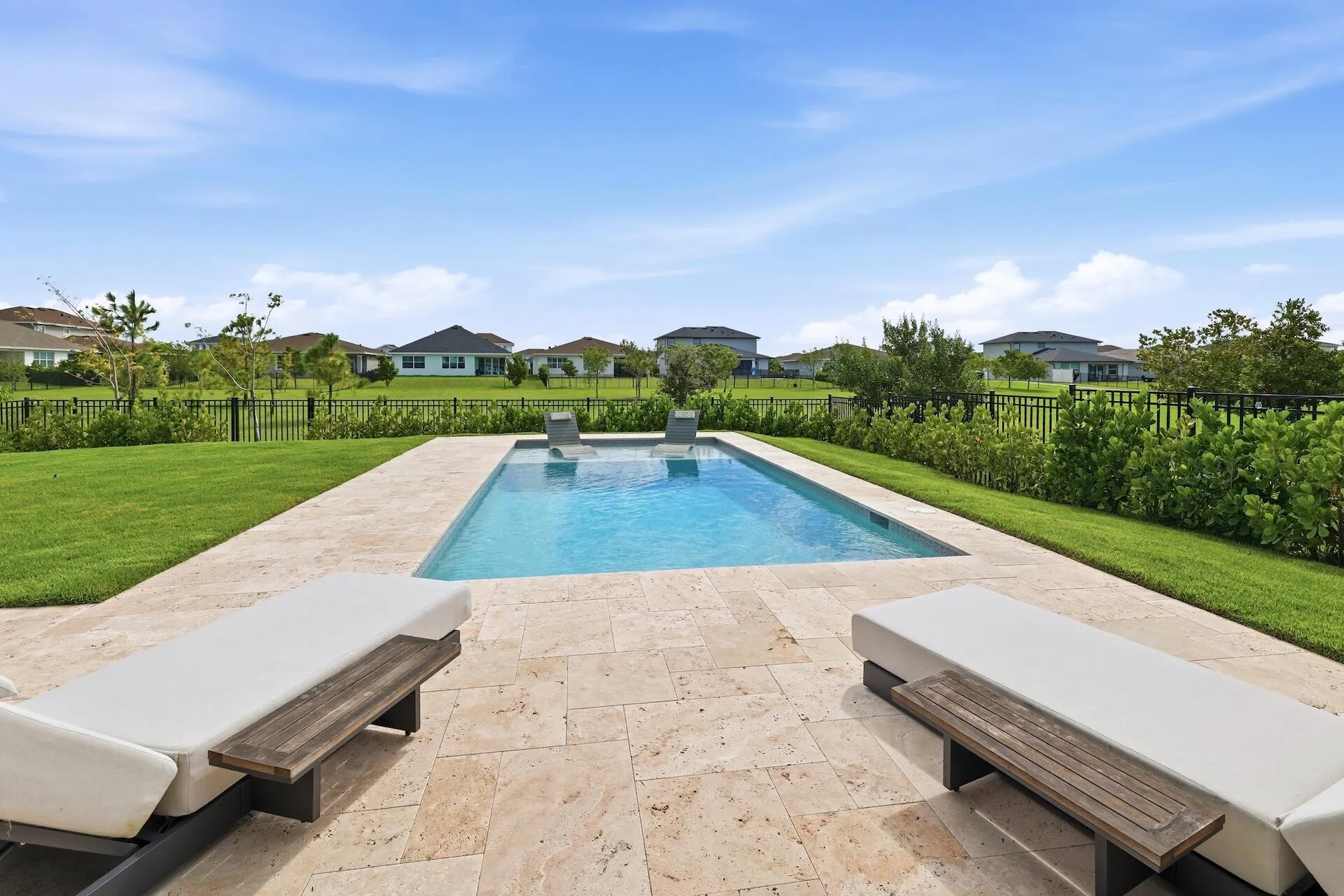 1534 HERON NOOK Road